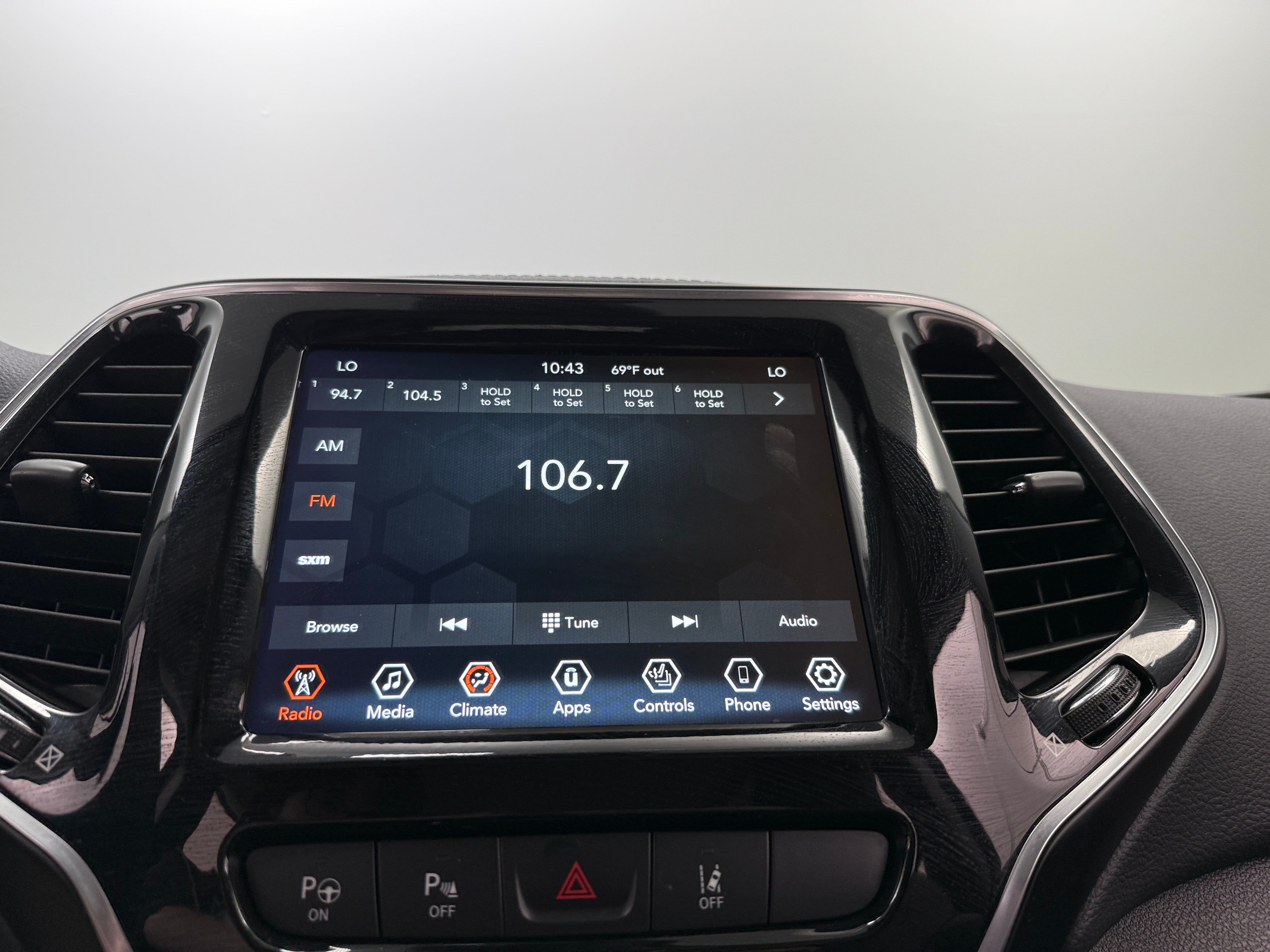 2021 Jeep Cherokee Limited Edition 3