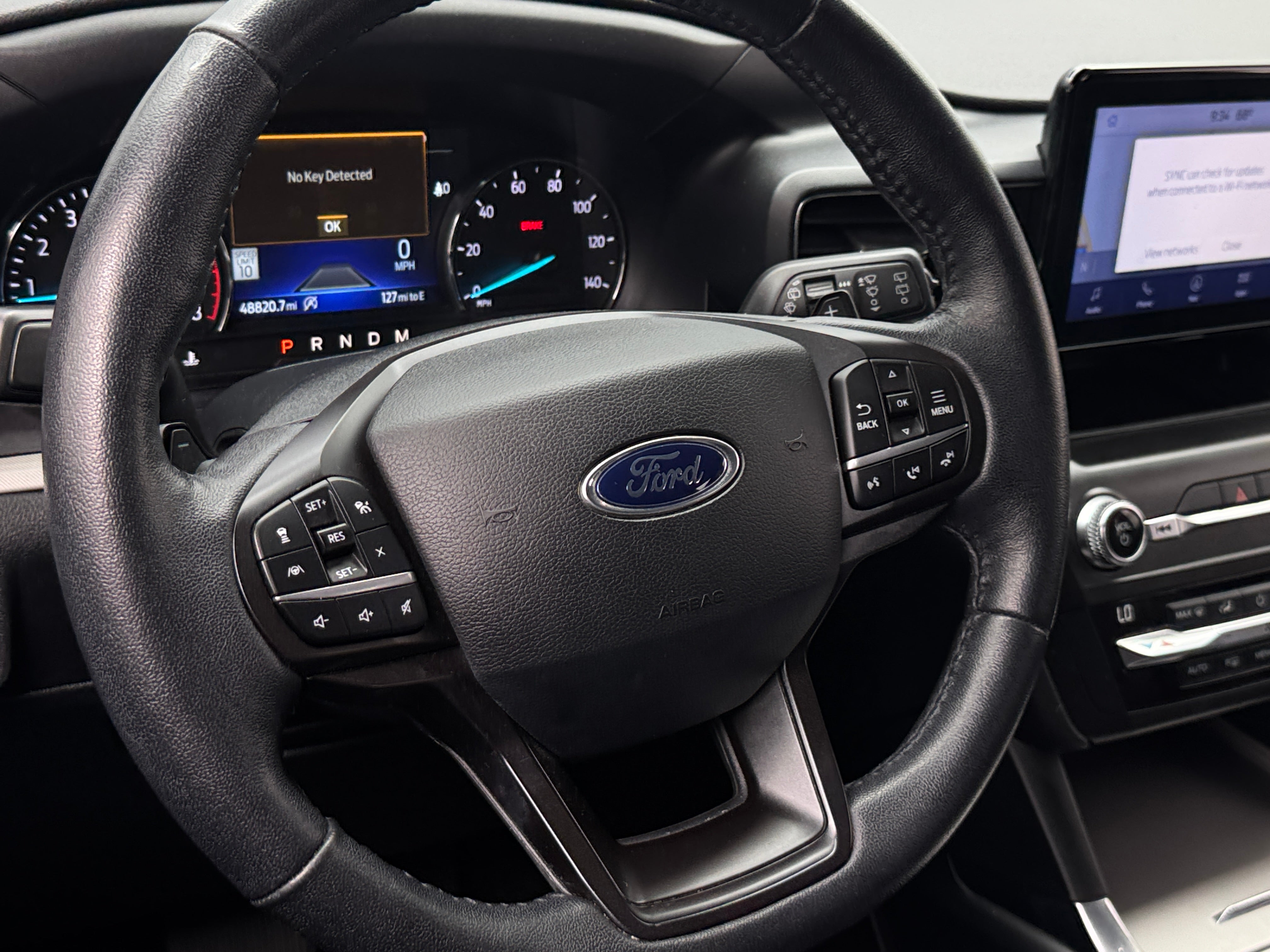 2020 Ford Explorer XLT 4