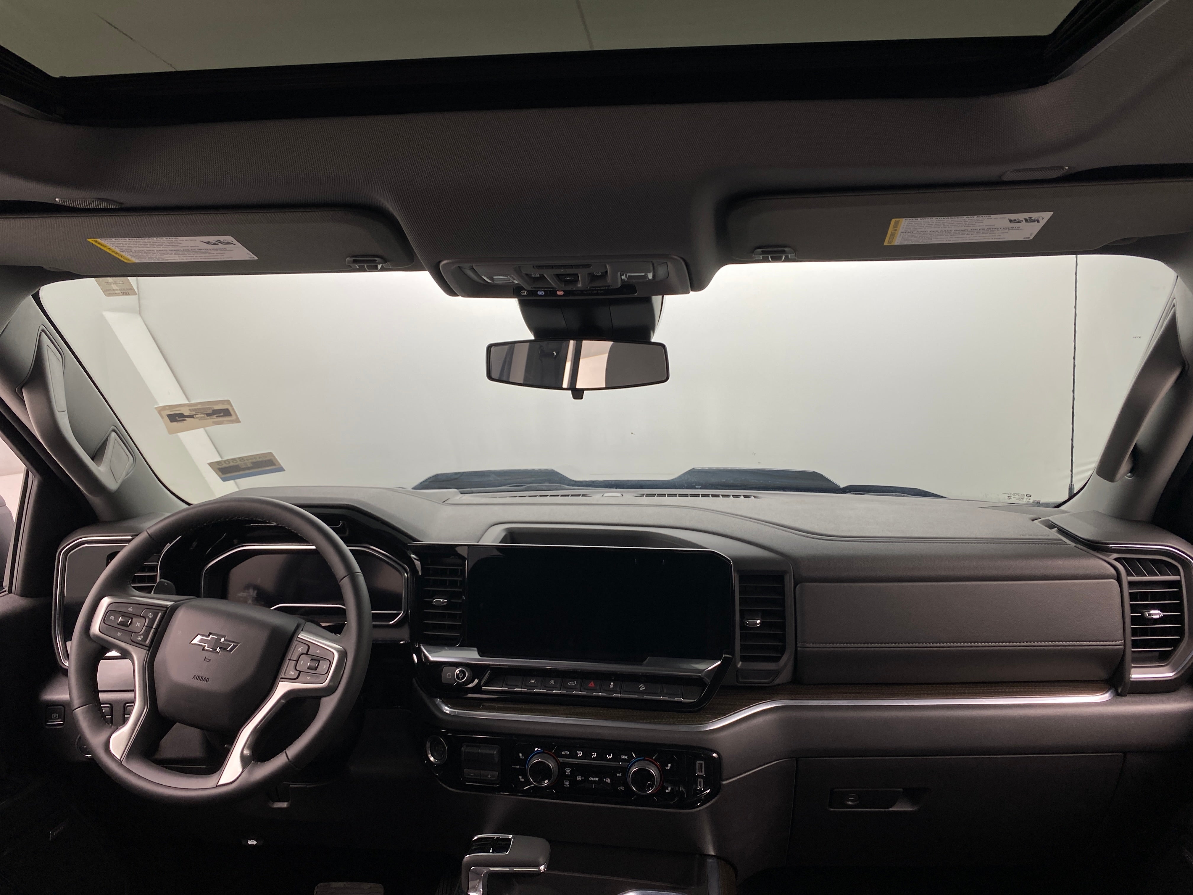 2024 Chevrolet Silverado 1500  3