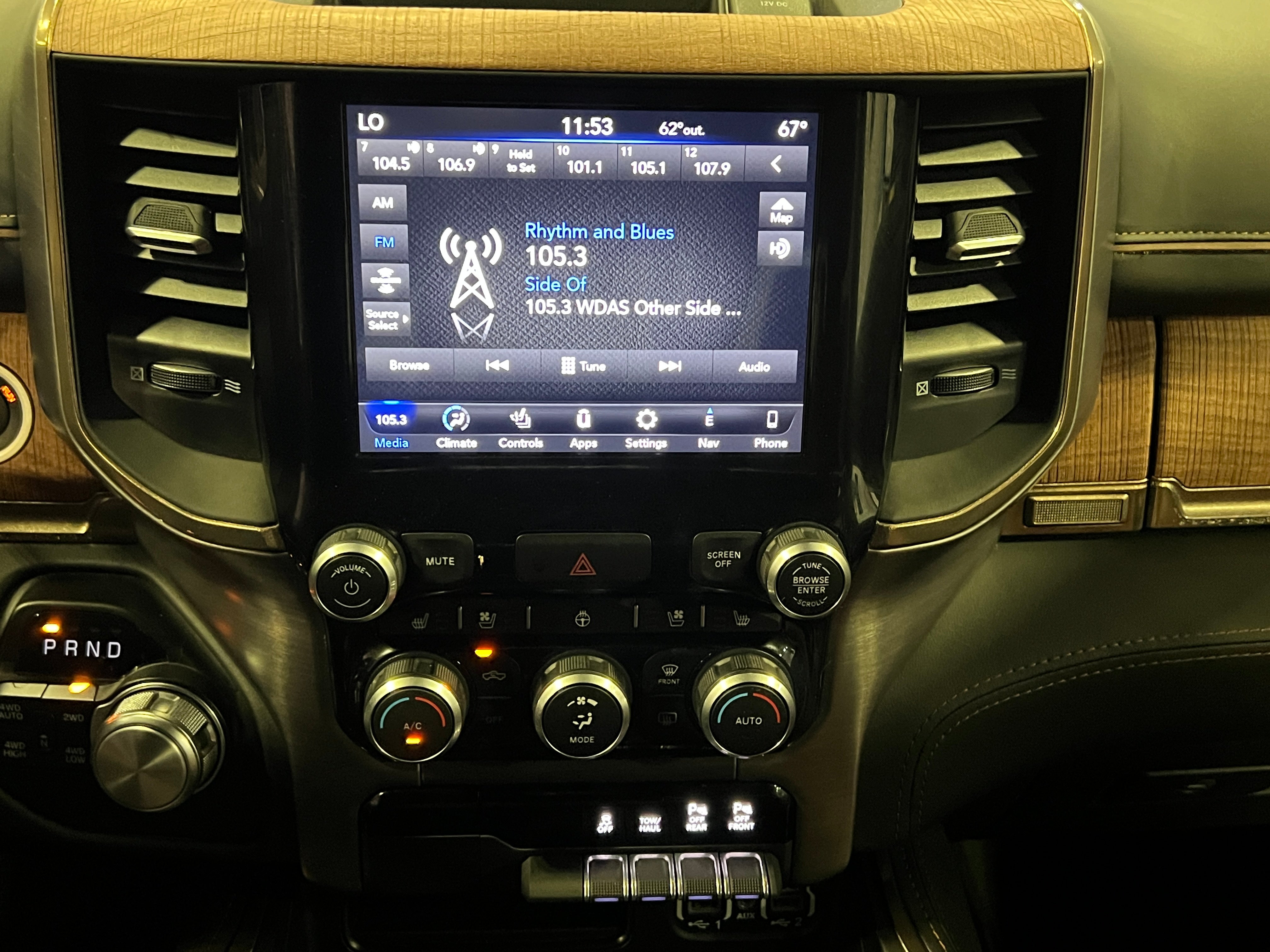 2021 RAM 1500 laramie Longhorn 3