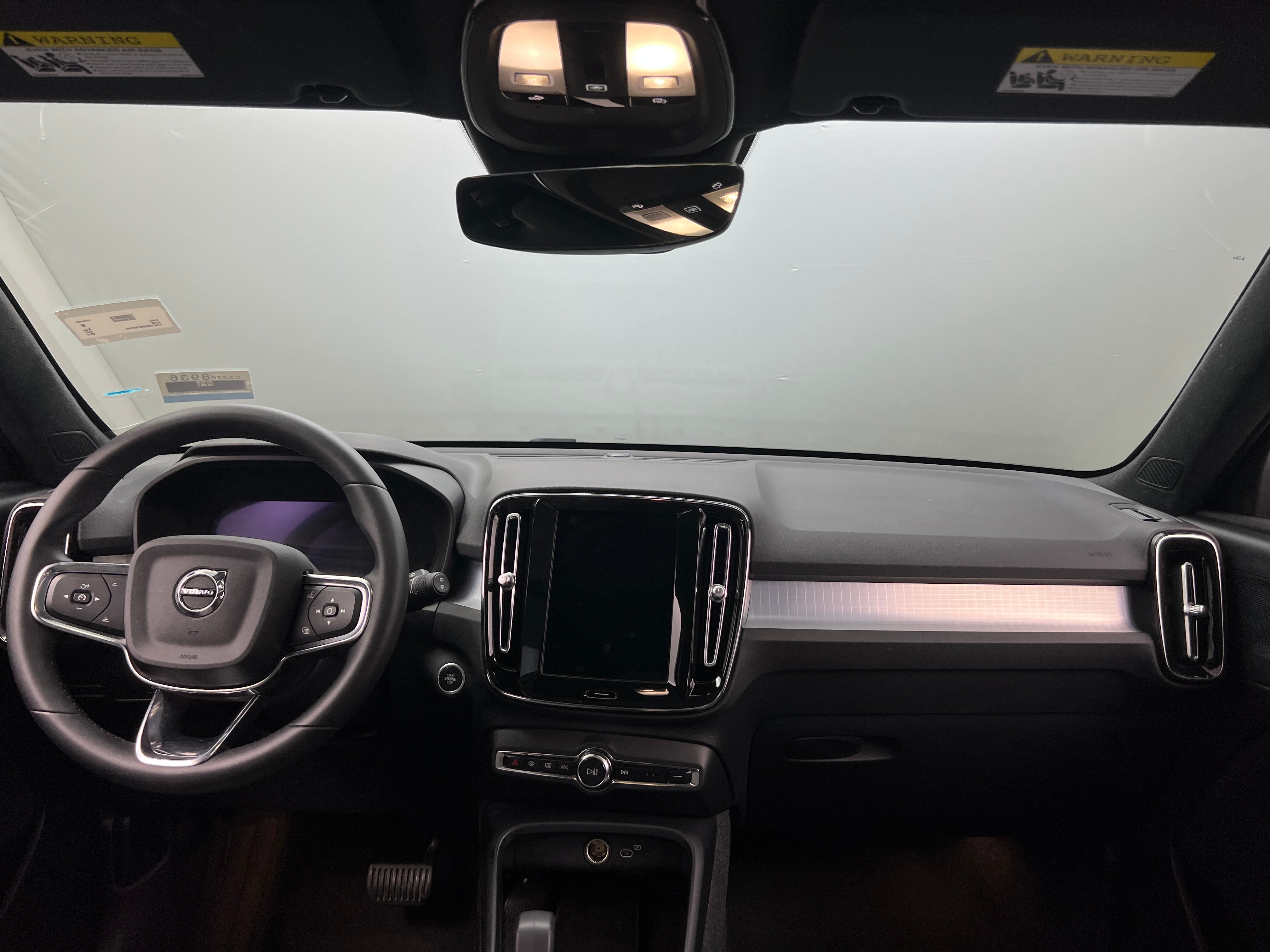 2024 Volvo XC40 B5 Core 3