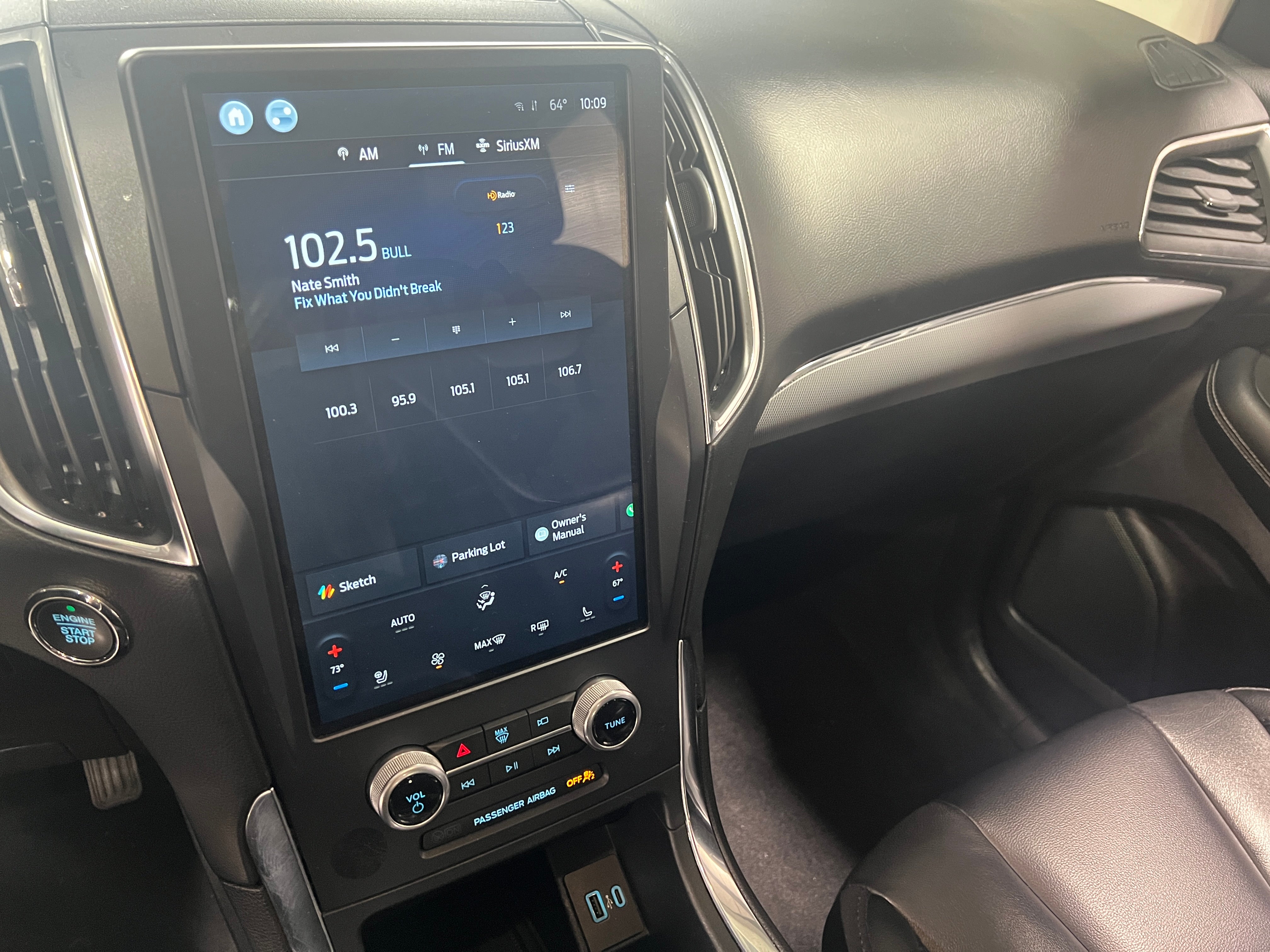 2021 Ford Edge Titanium 3