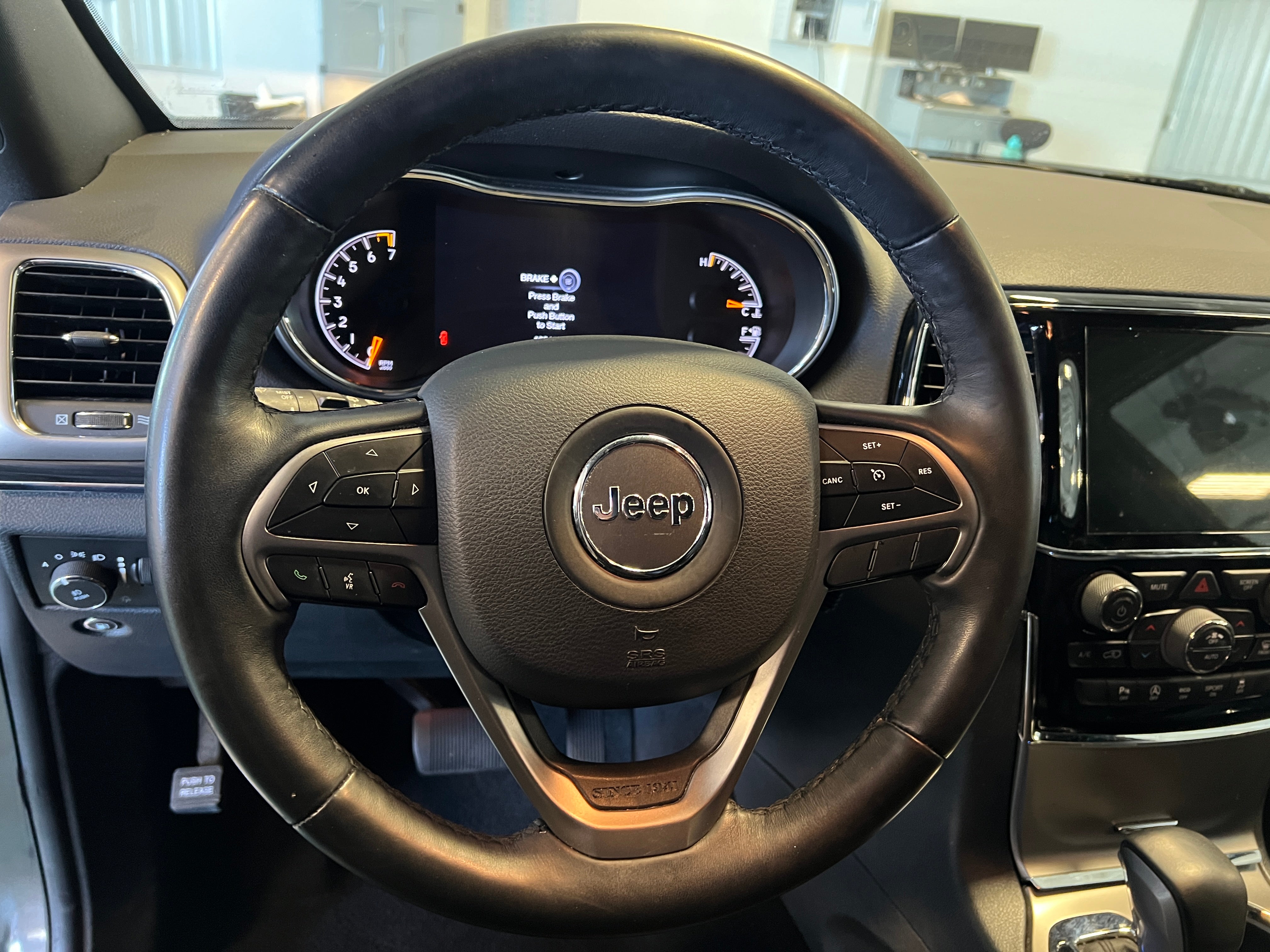 2019 Jeep Grand Cherokee Limited Edition 4