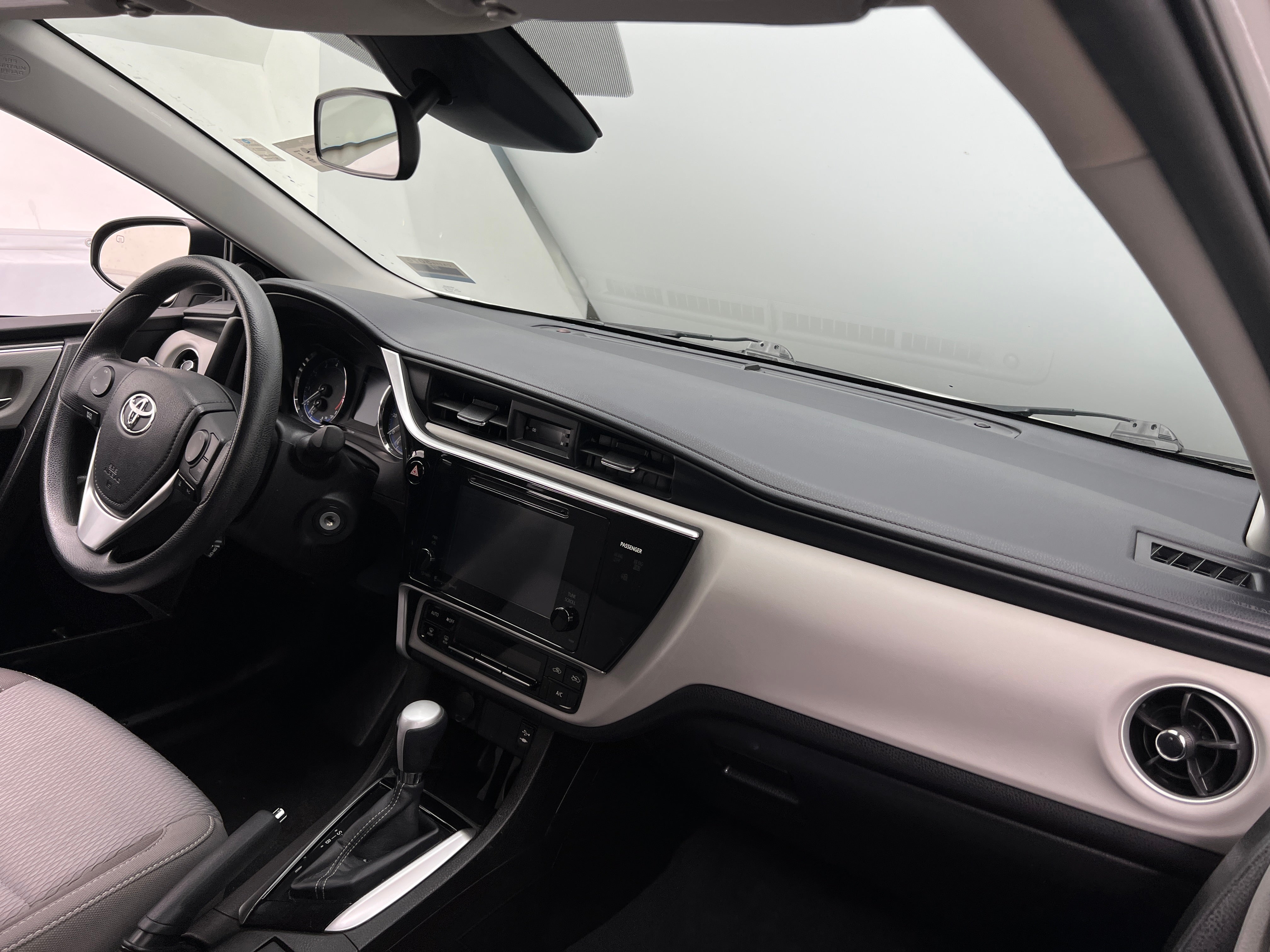 2017 Toyota Corolla LE 3