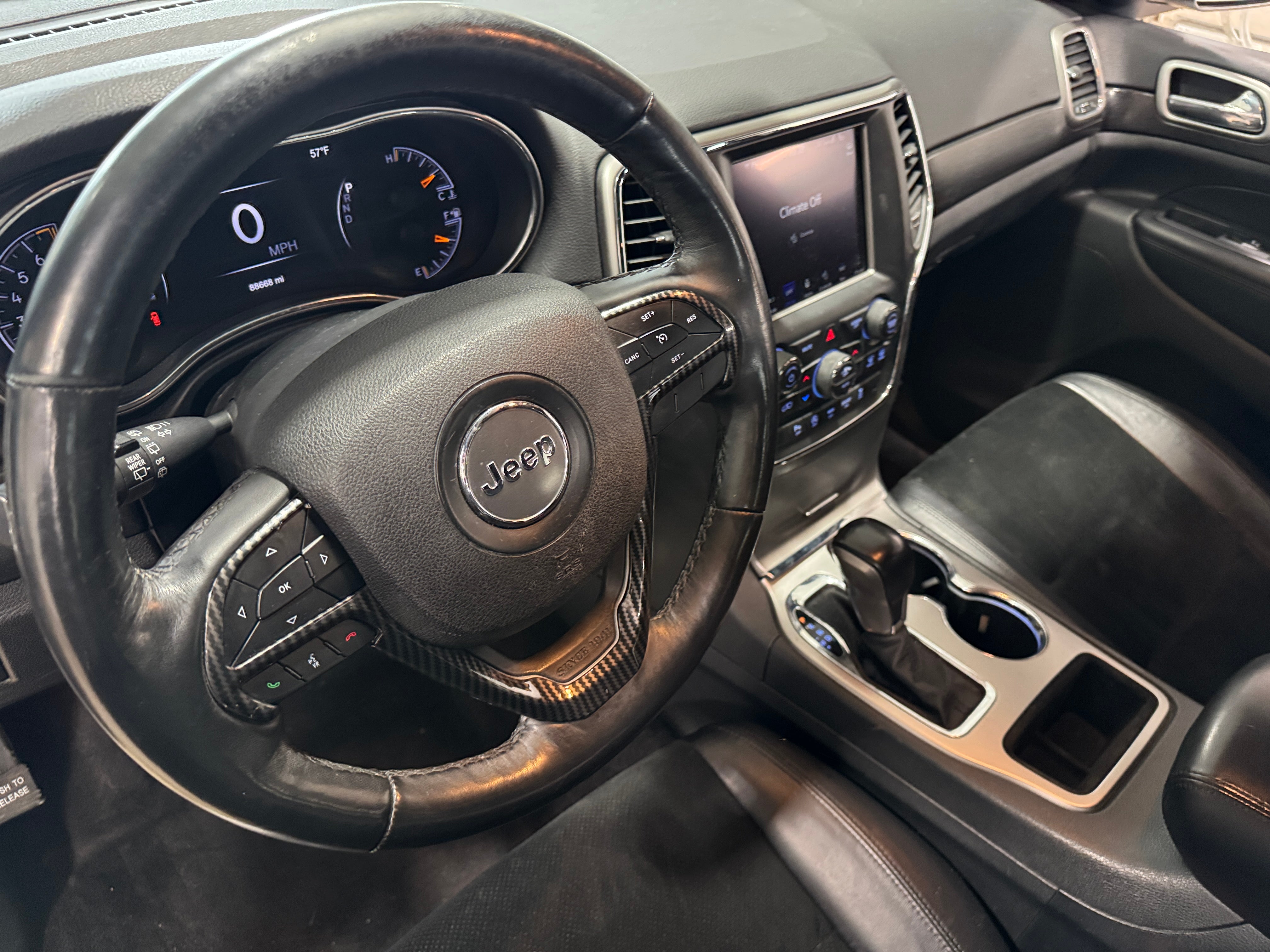 2018 Jeep Grand Cherokee Altitude 3