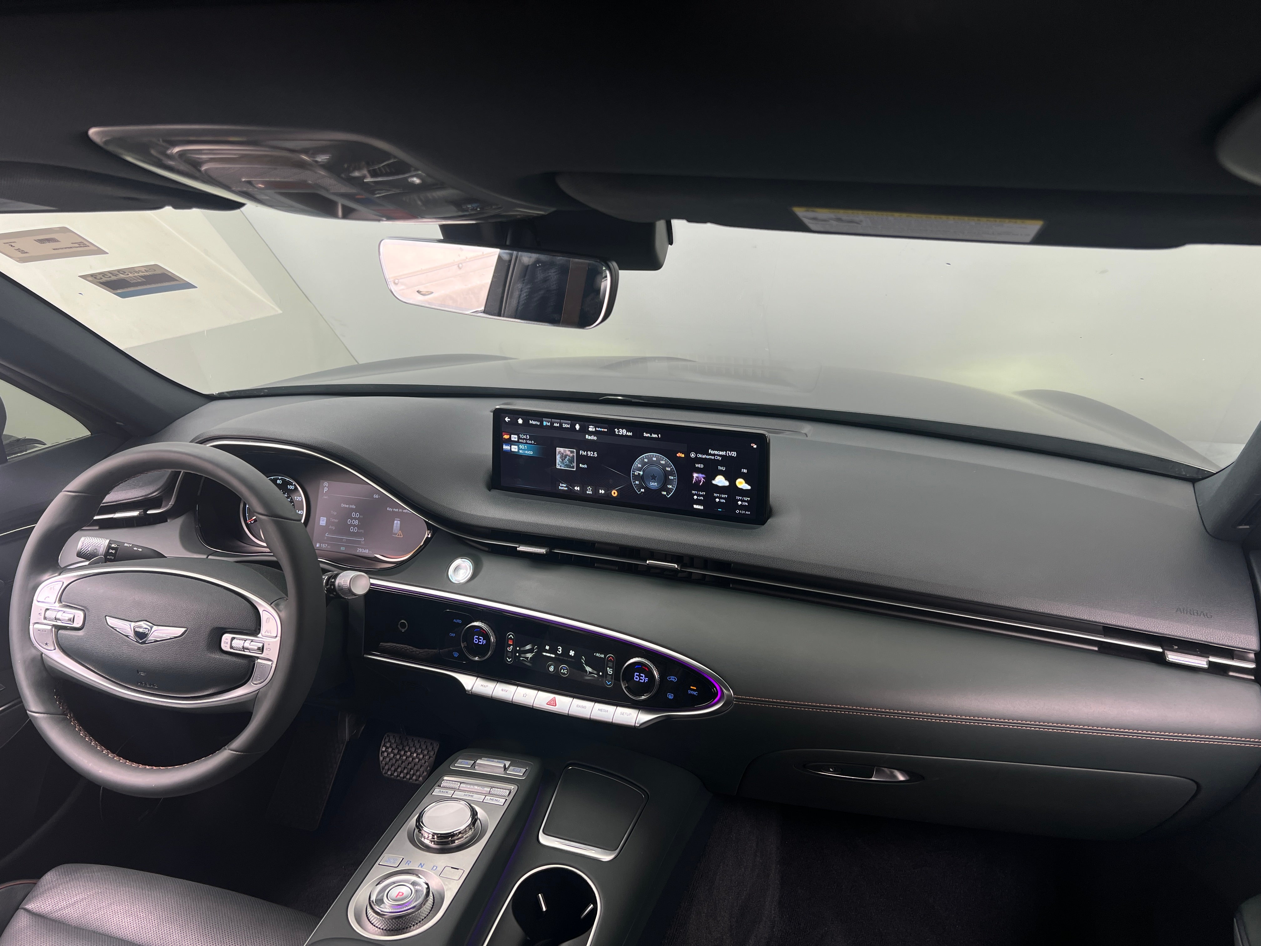 2023 Genesis GV70 Standard 2