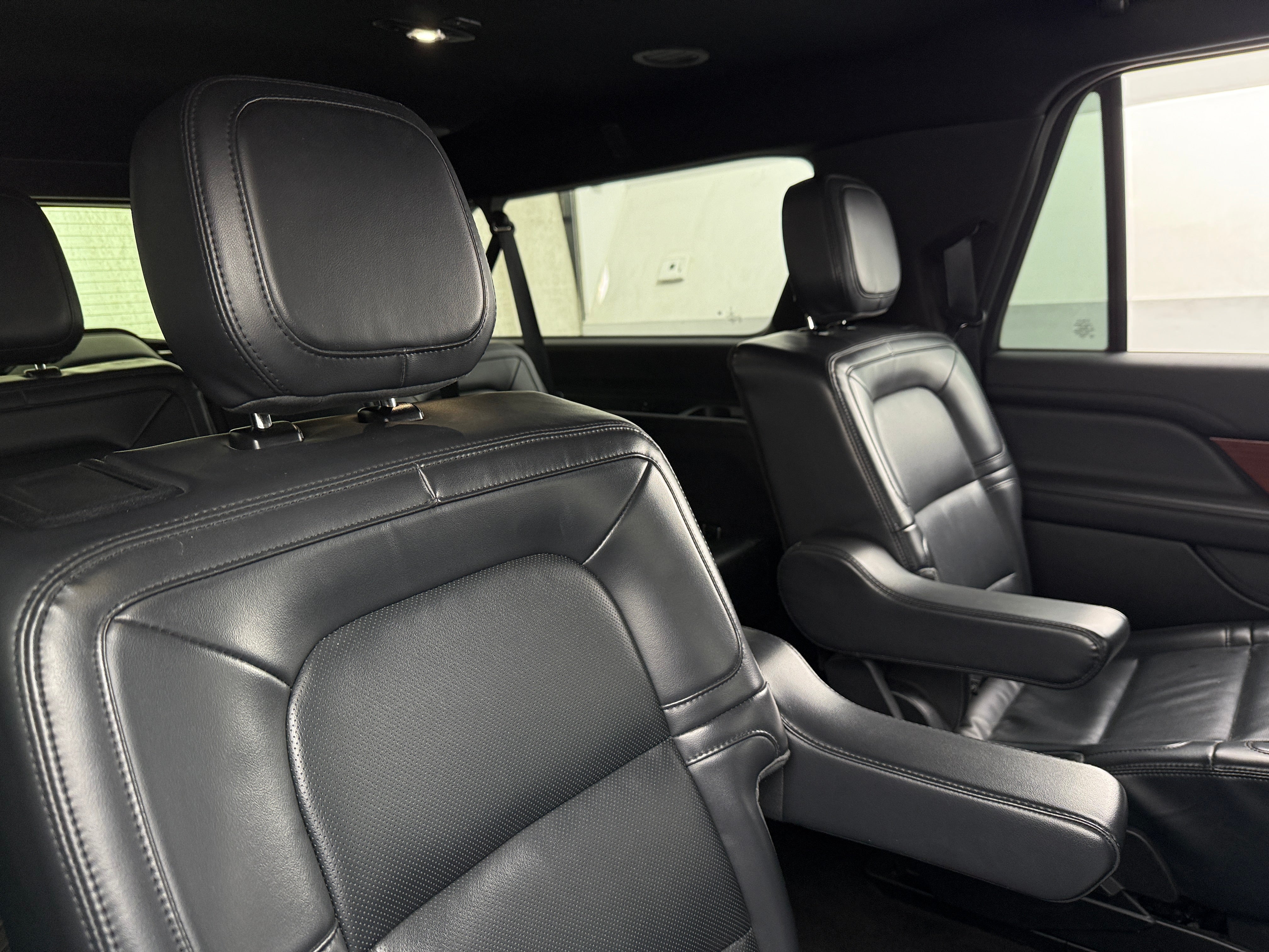 2022 Lincoln Navigator L Standard 5