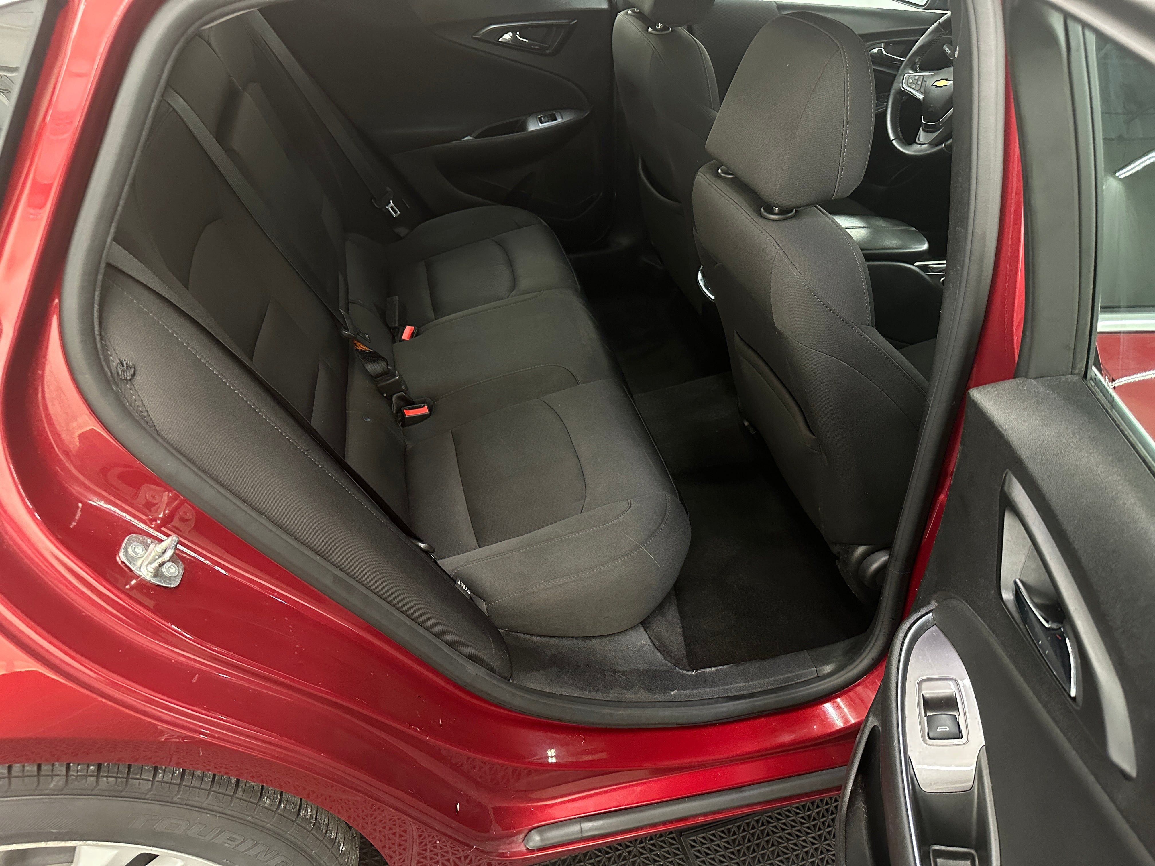 2018 Chevrolet Malibu LT 6