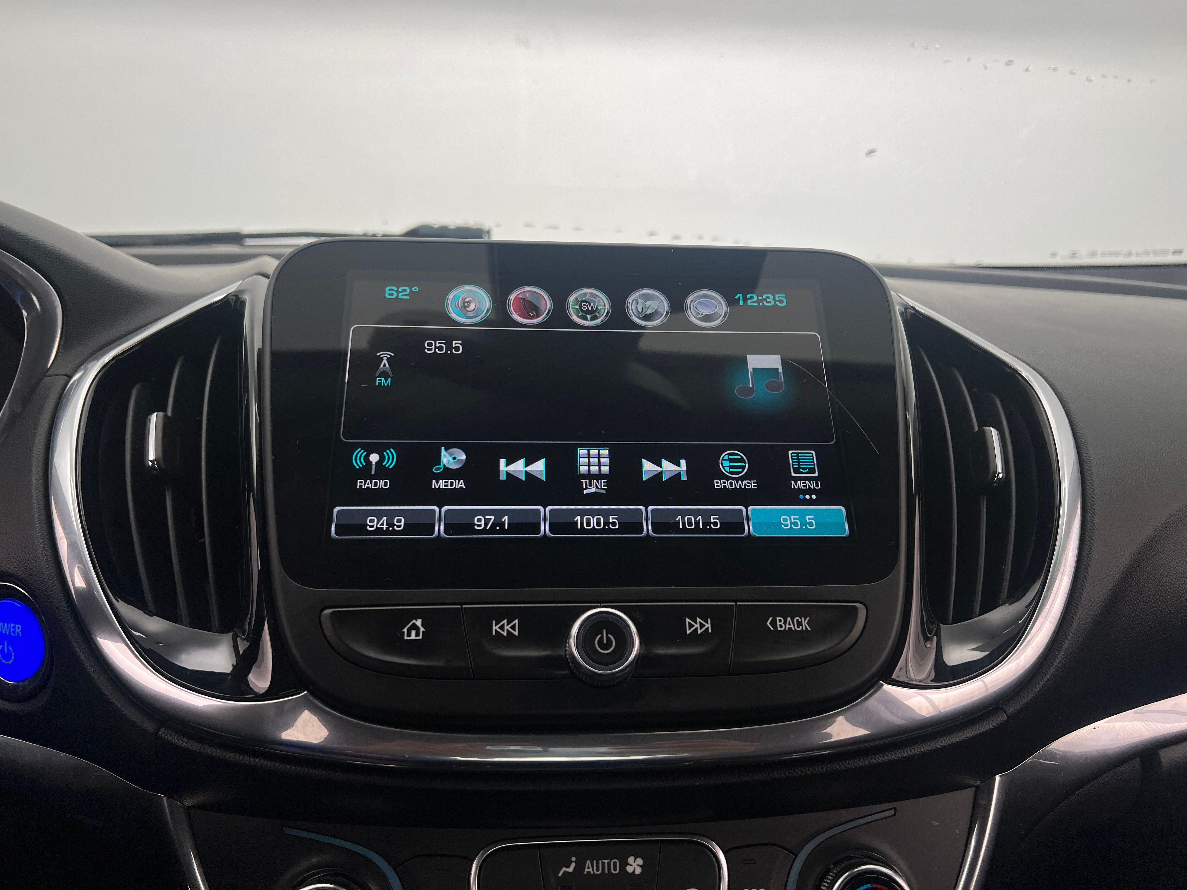 2017 Chevrolet Volt Premier 3