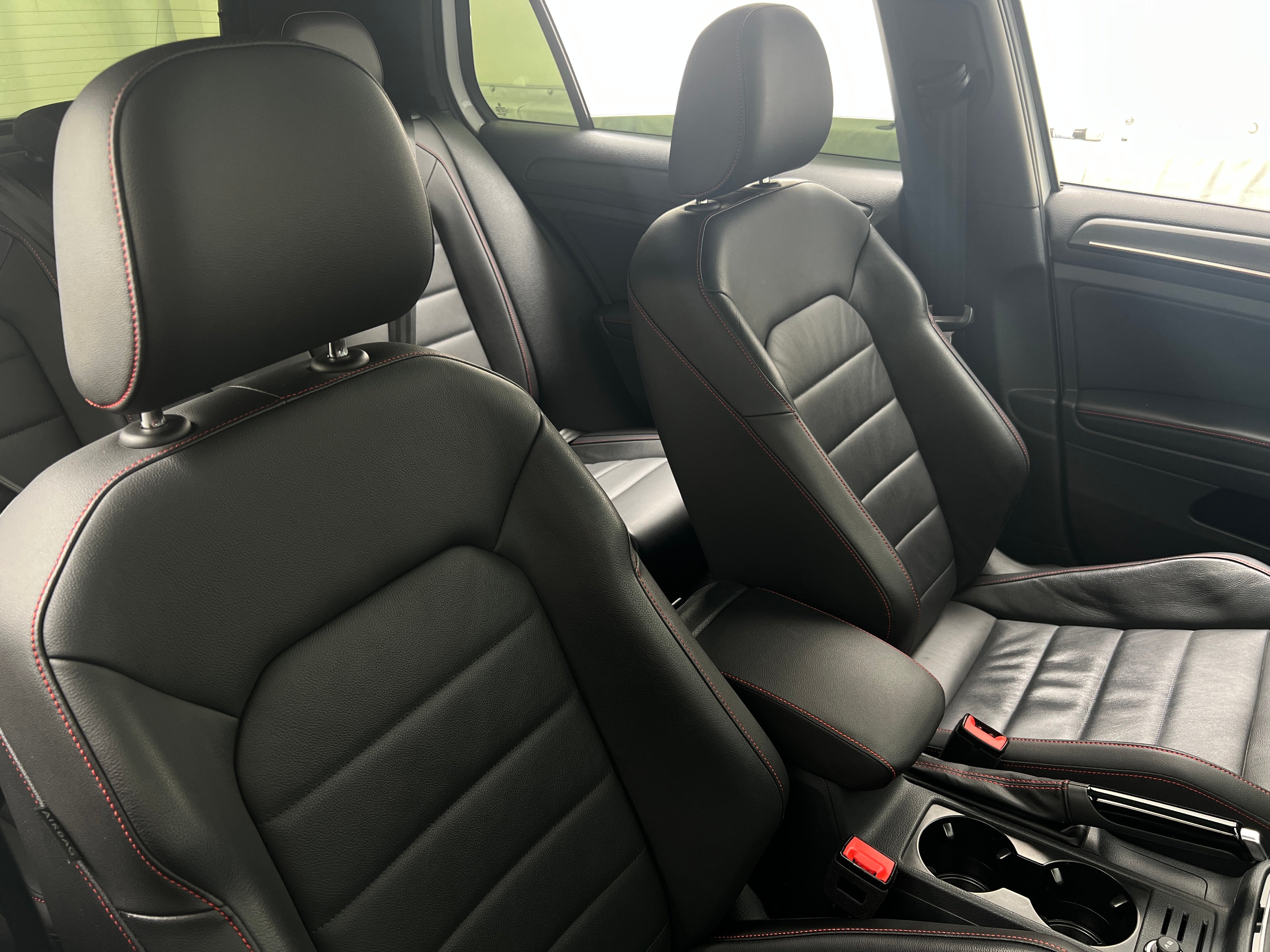 2021 Volkswagen Golf GTI SE 2