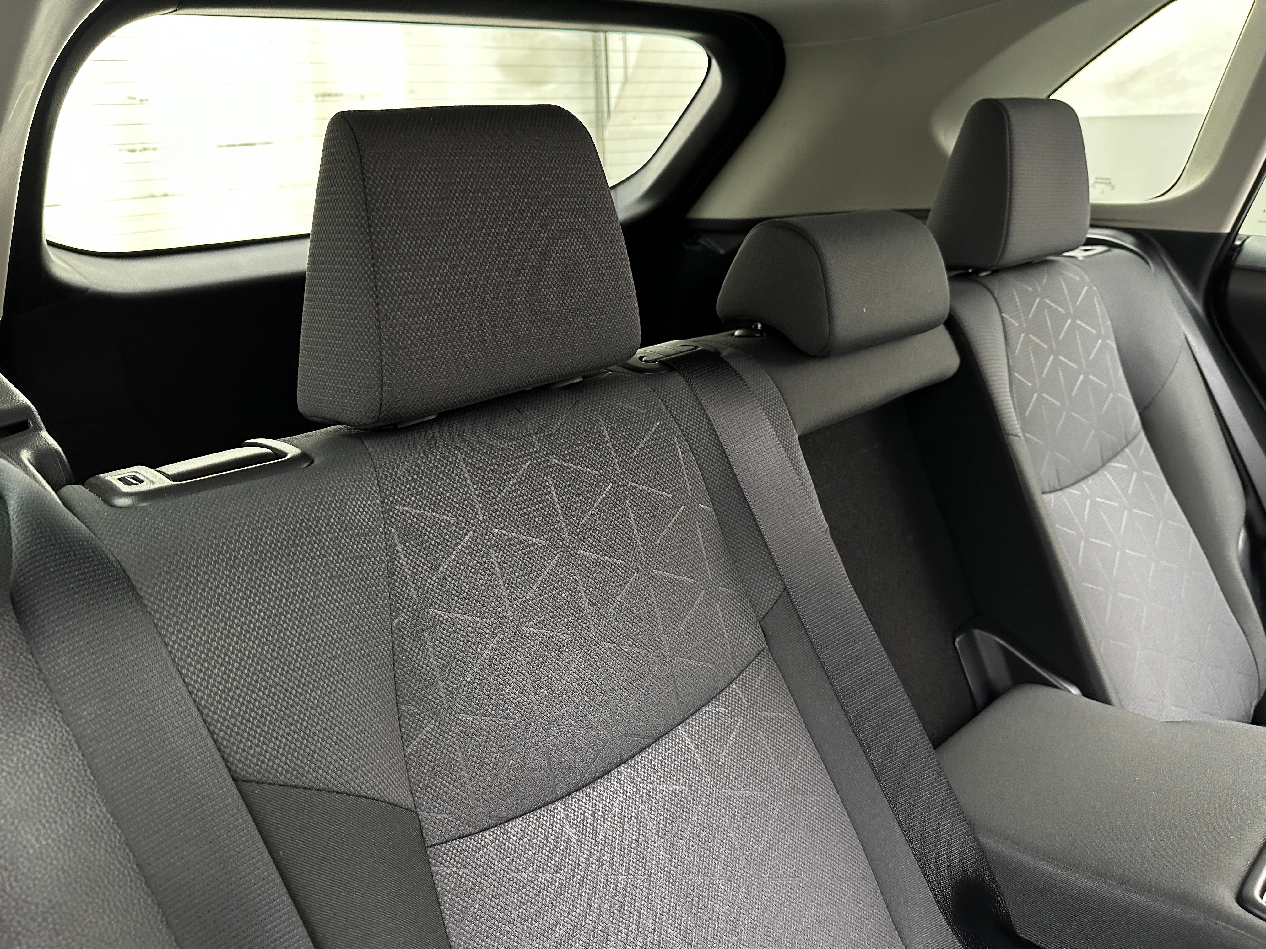 2024 Toyota RAV4 XLE 6