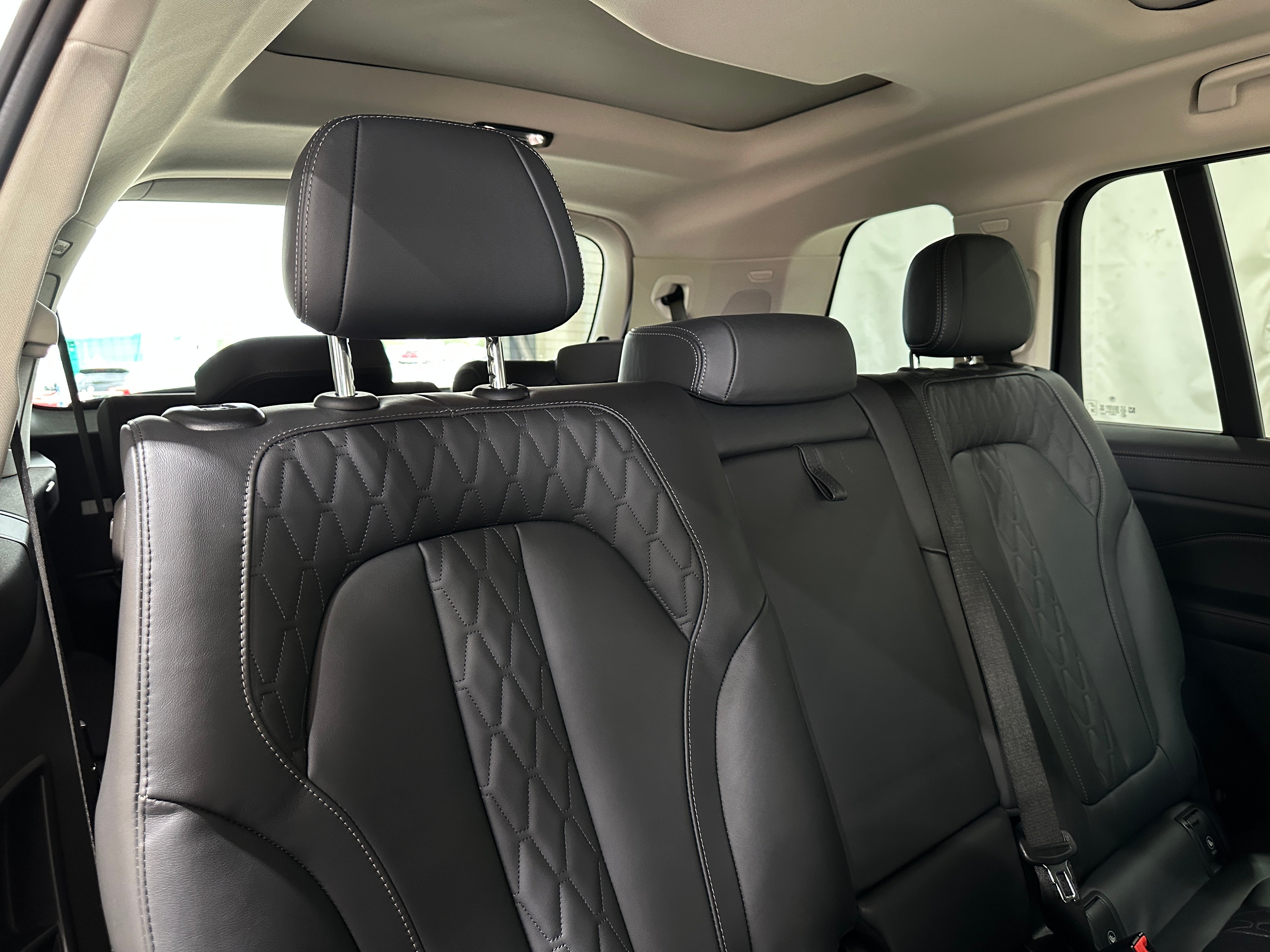 2023 BMW X7 xDrive40i 5