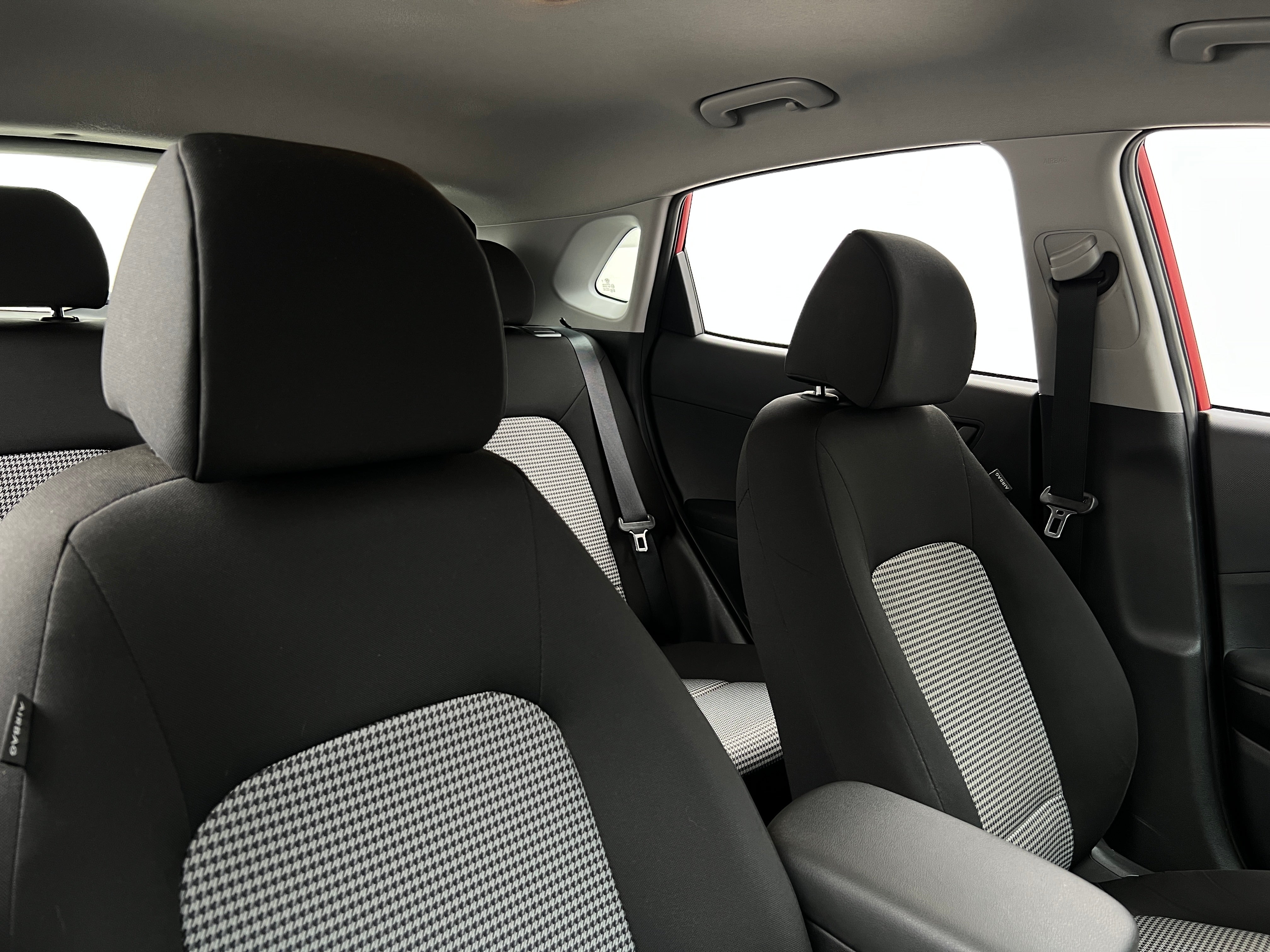 2018 Hyundai Kona SE 2