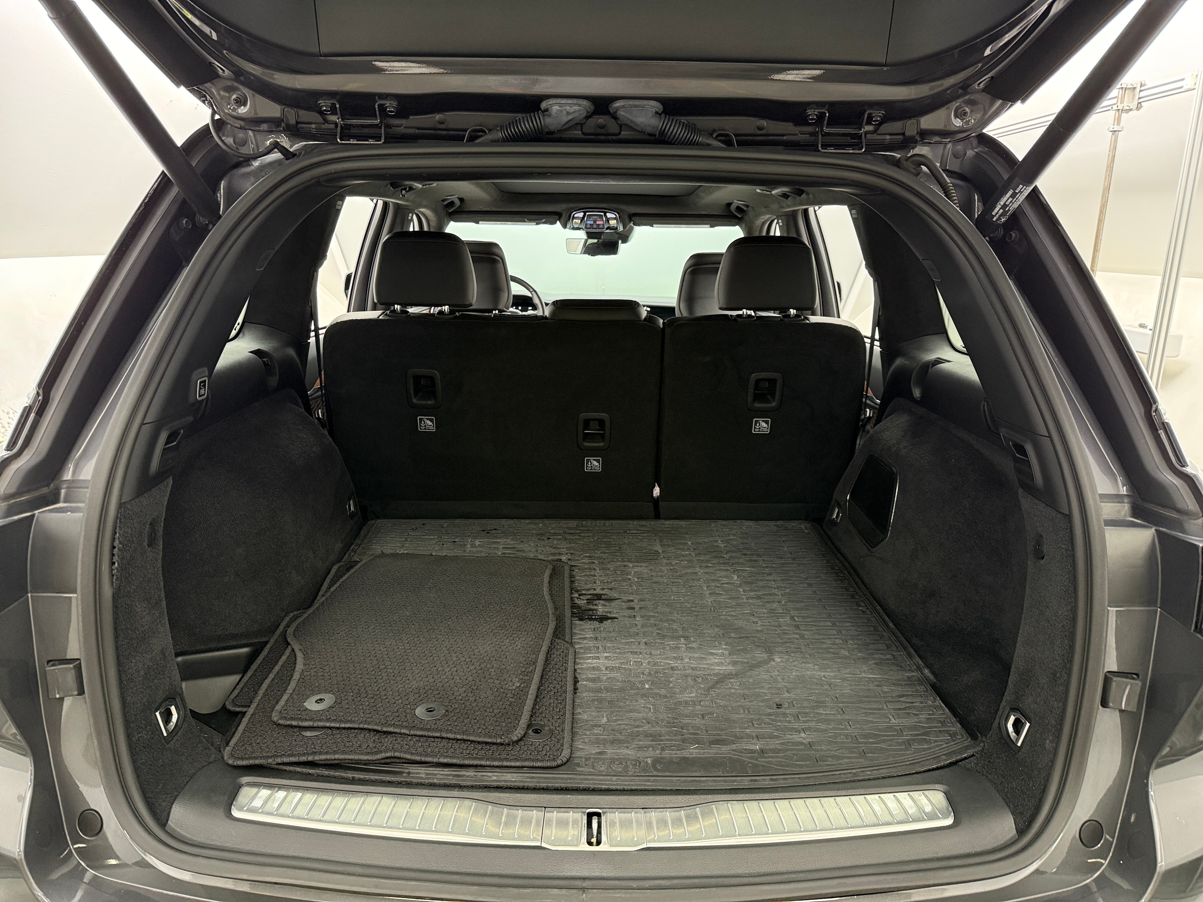 2024 Jeep Grand Cherokee Summit 6