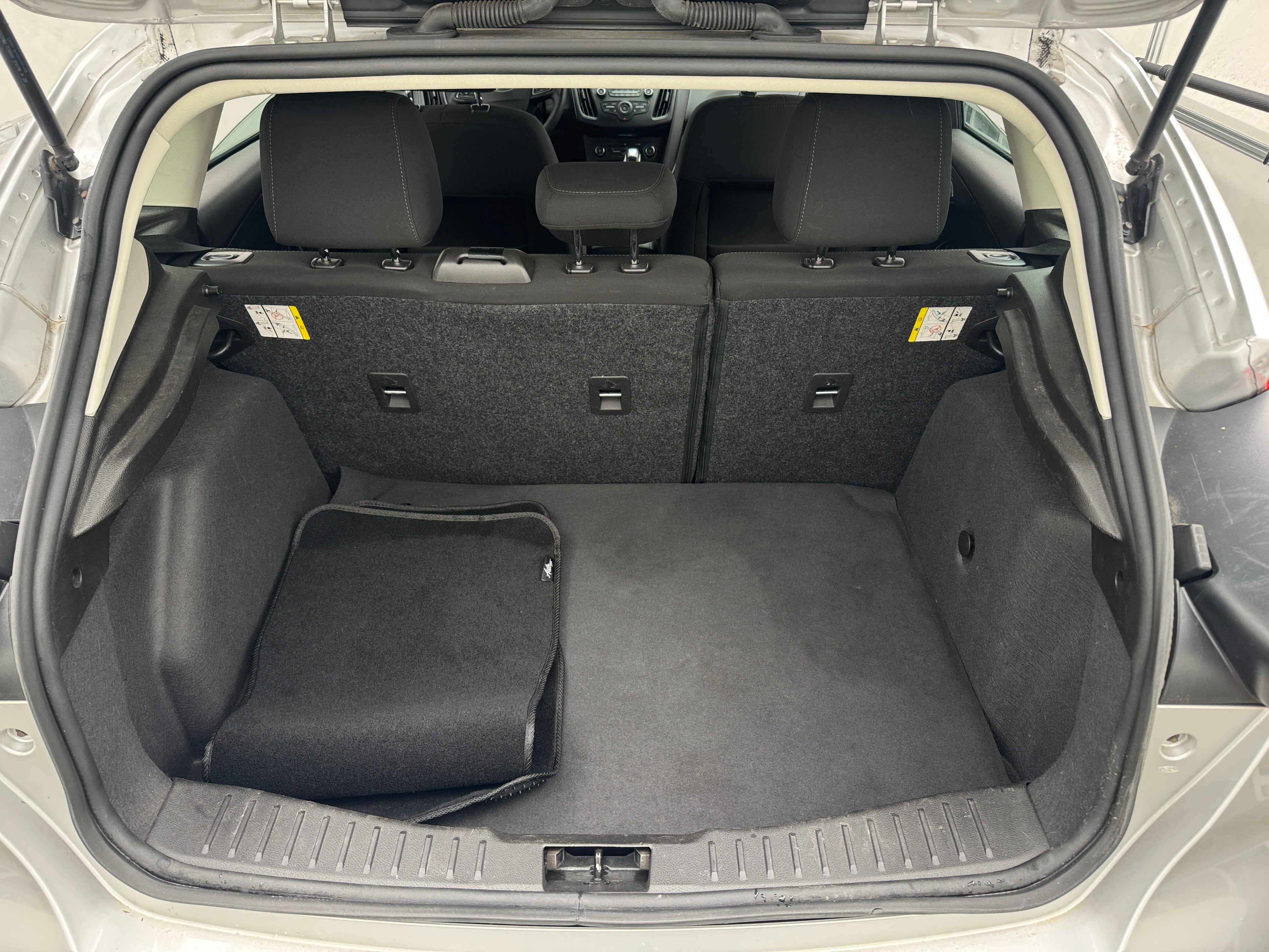 2016 Ford Focus SE 7