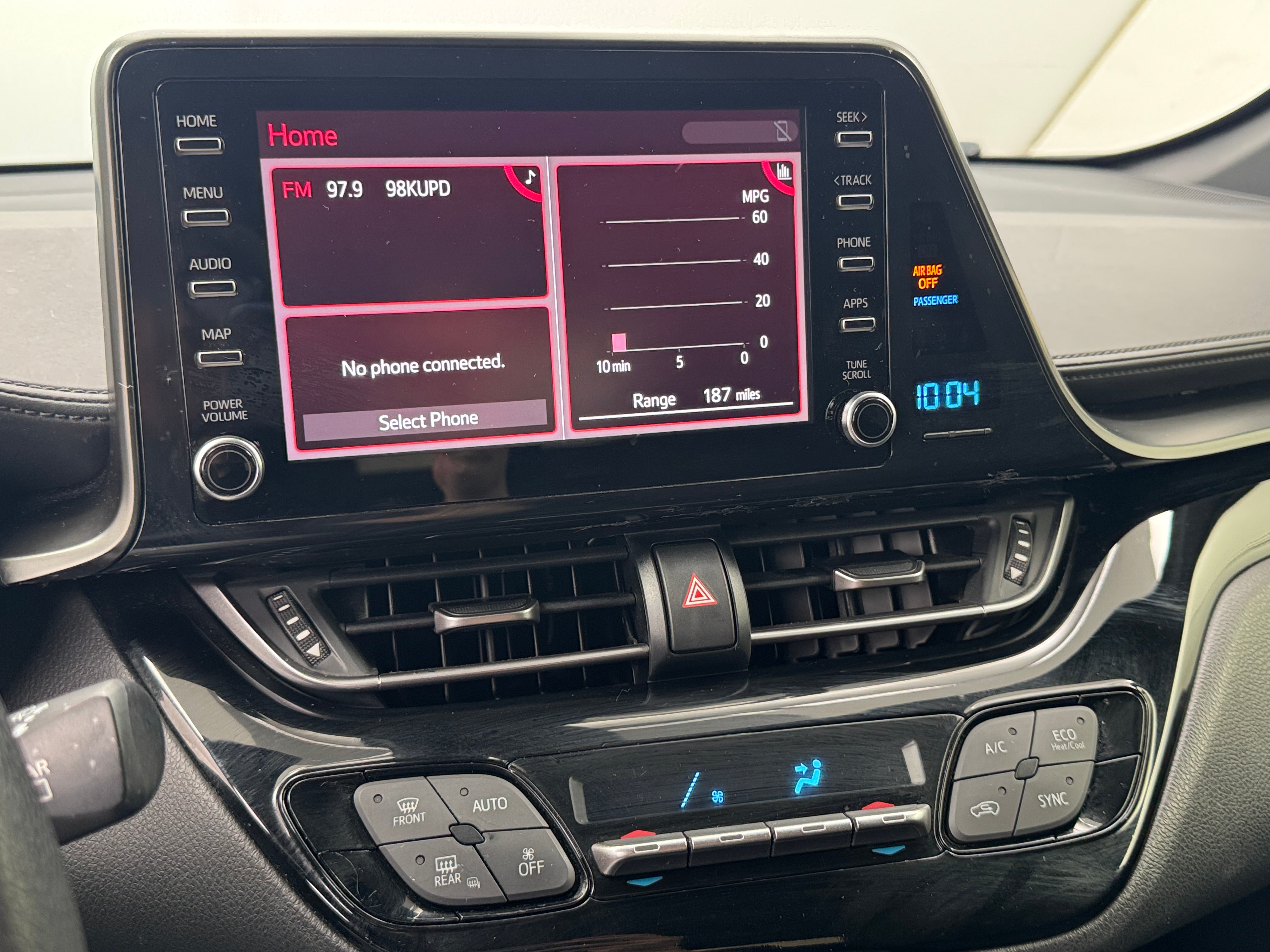 2019 Toyota C-HR LE 4