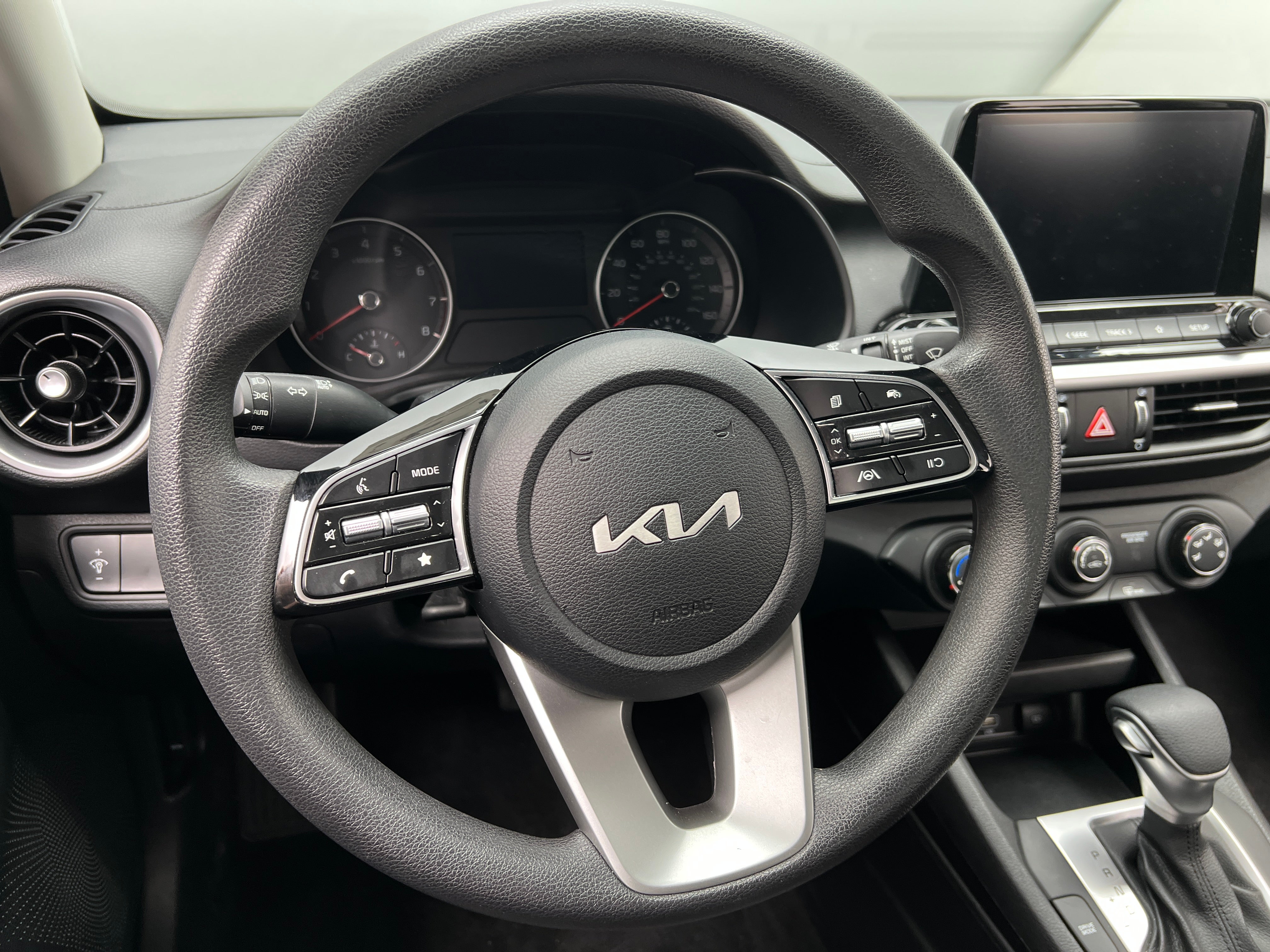 2024 Kia Forte LXS 5