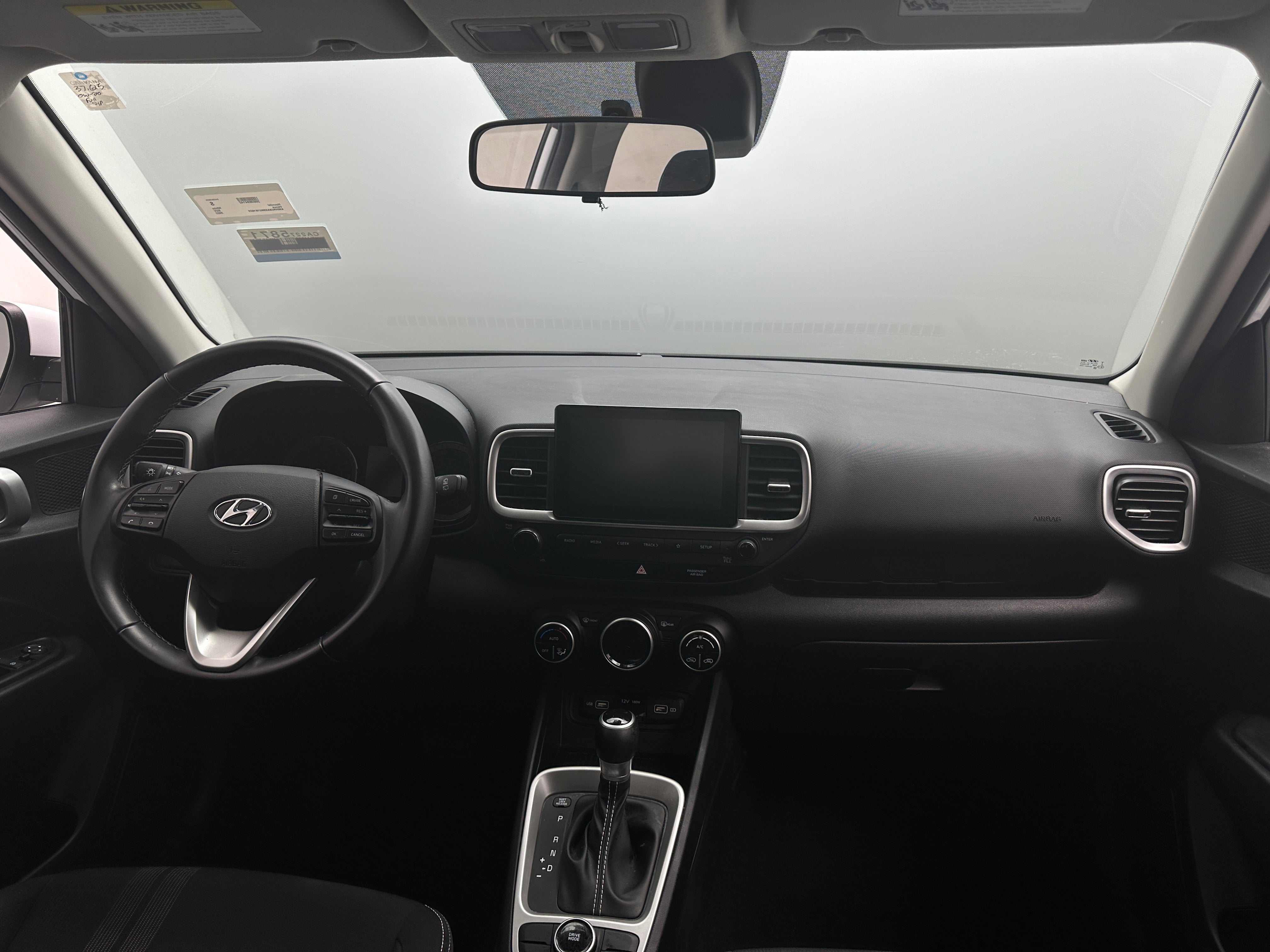 2022 Hyundai Venue SEL 3