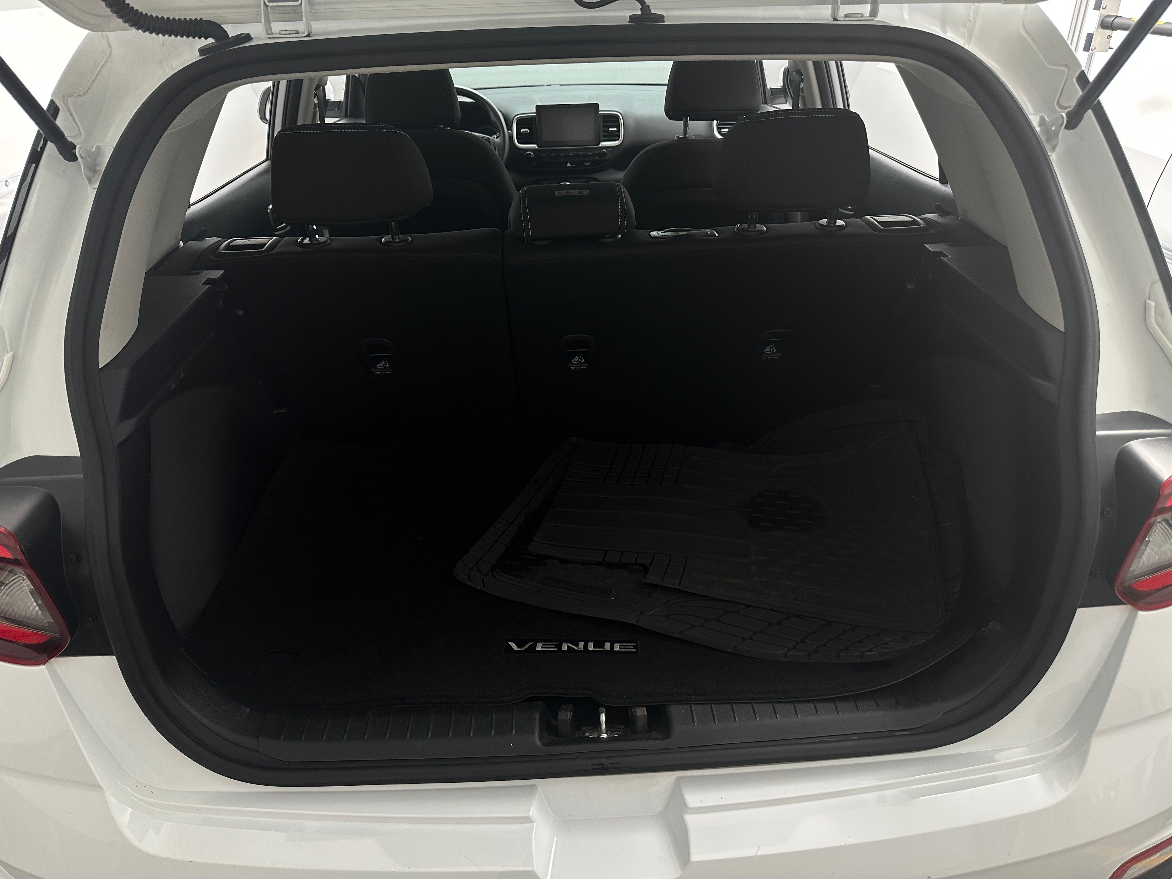 2022 Hyundai Venue SEL 7