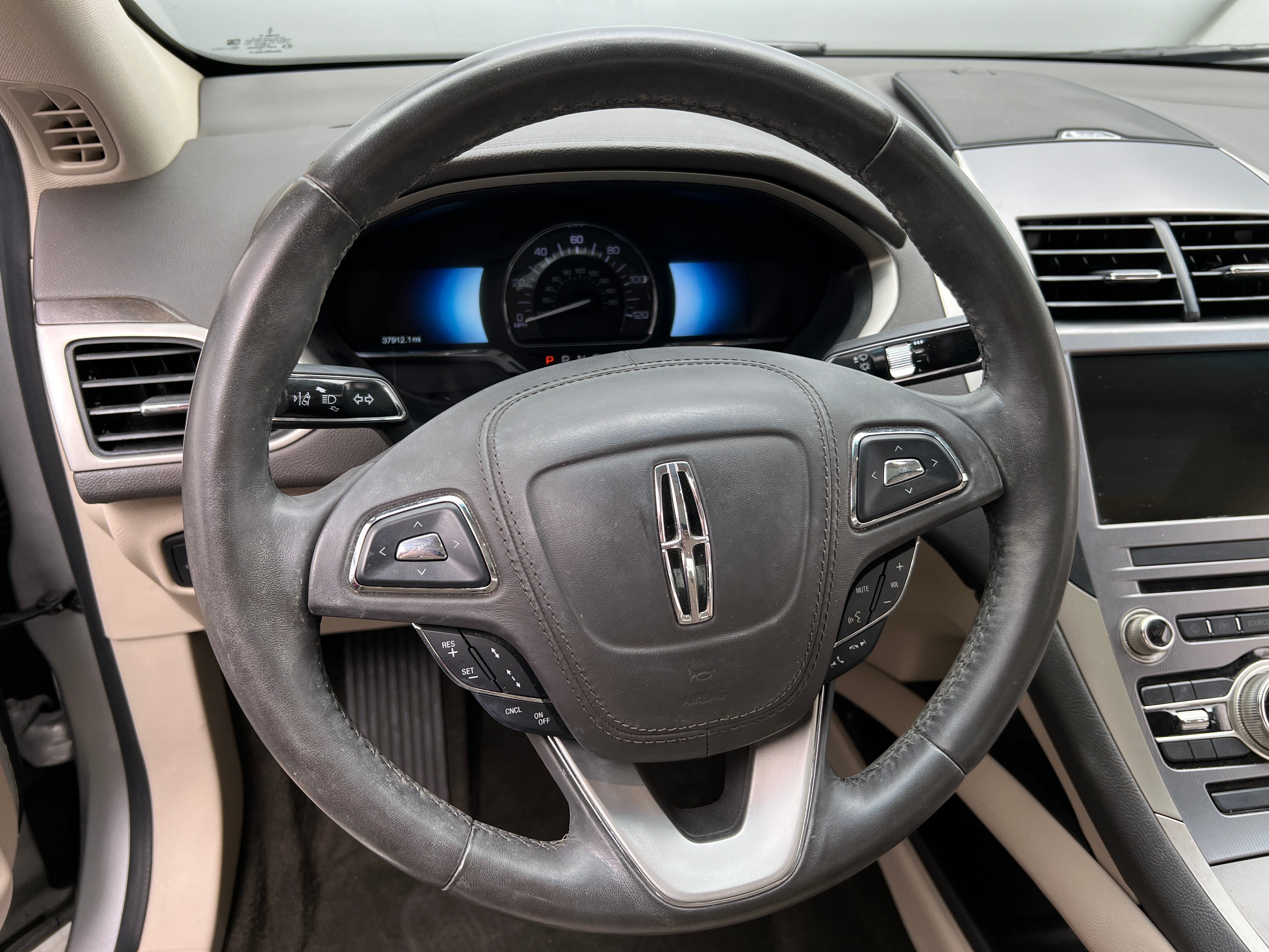 2019 Lincoln MKZ Reserve 4