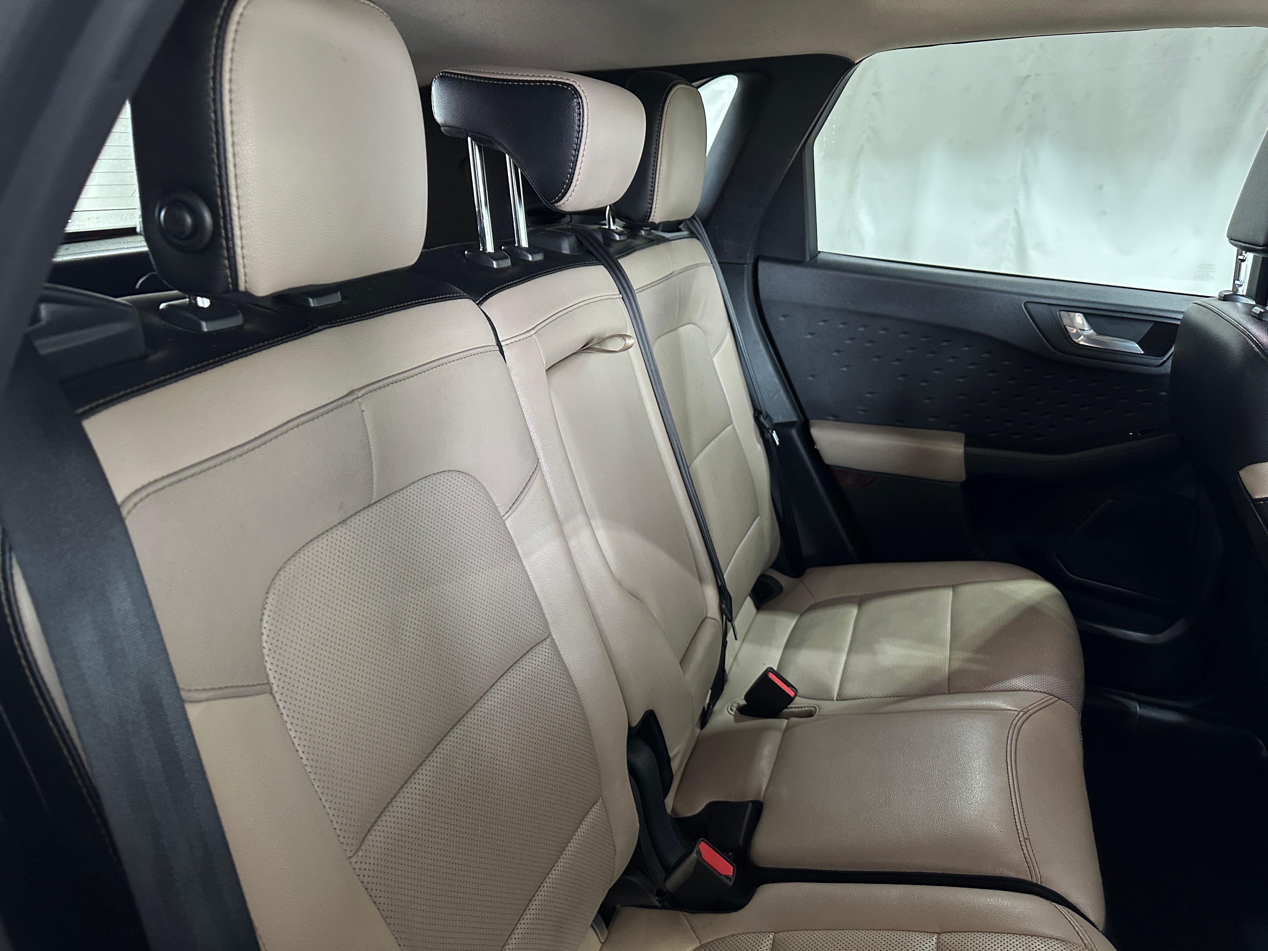 2020 Ford Escape Titanium Hybrid 5