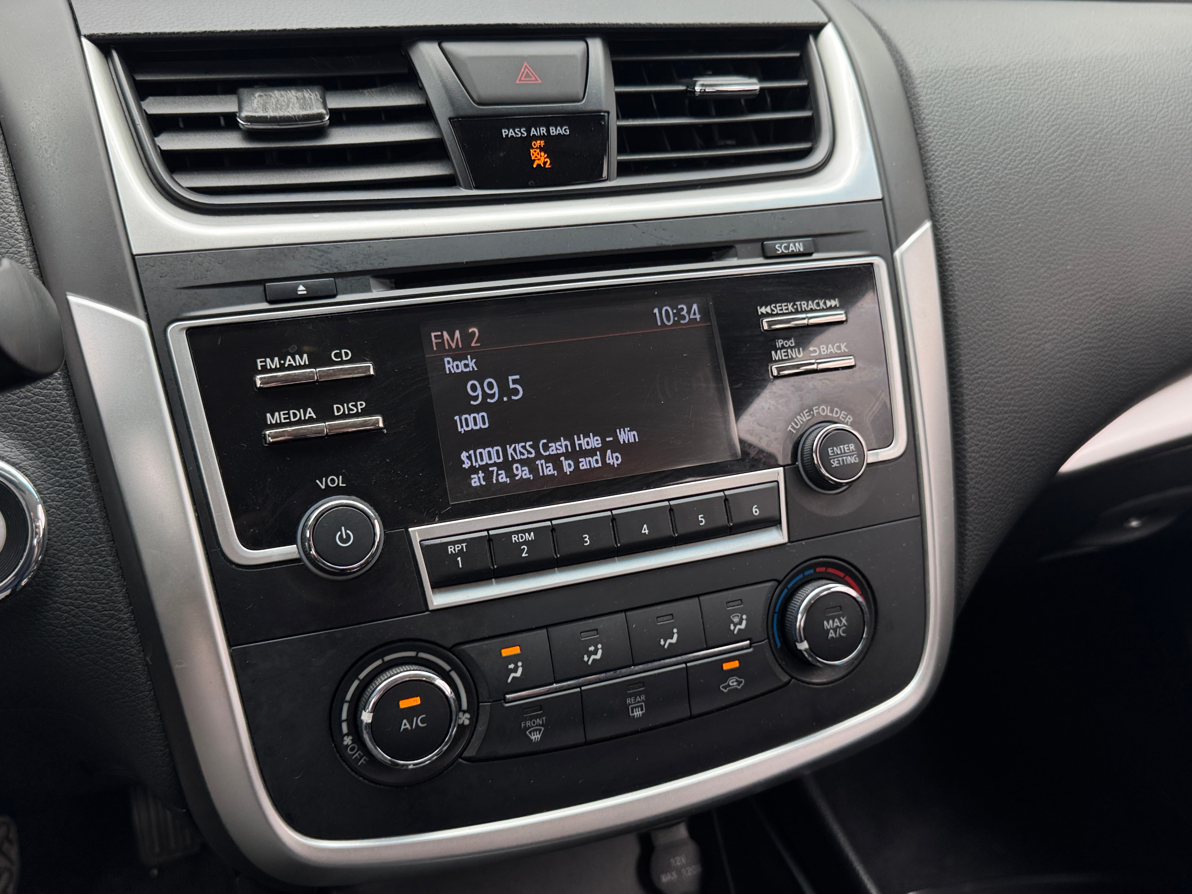 2017 Nissan Altima SR 4