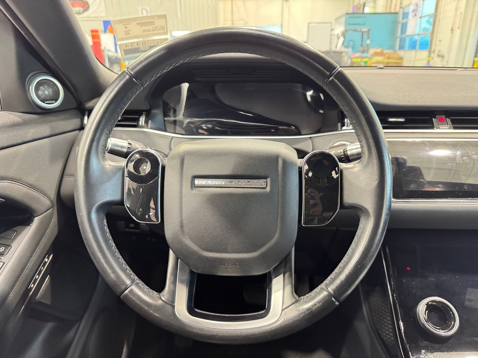 Thumbnail: 2020 Land Rover Range Rover Evoque - 4