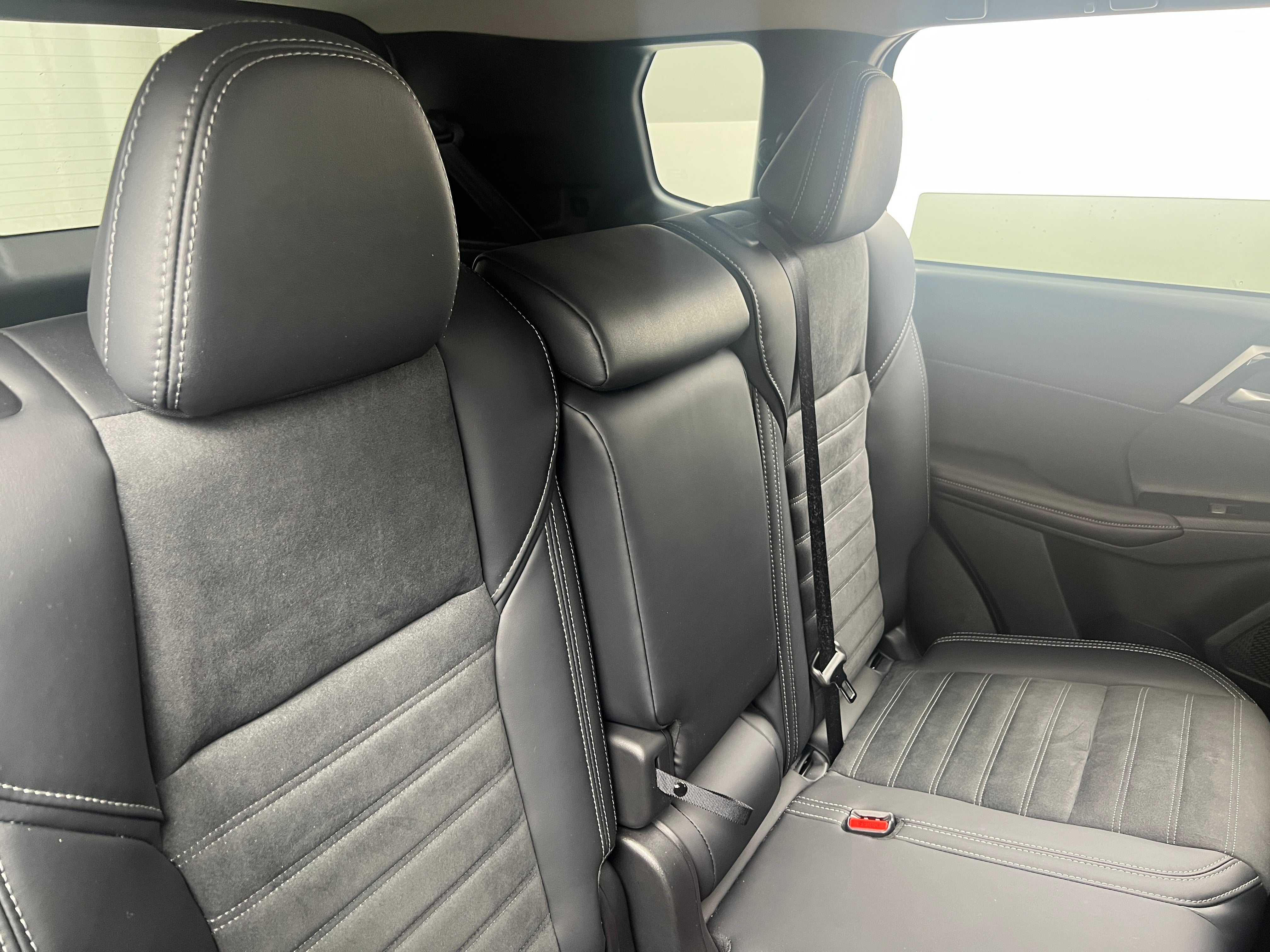 2024 Mitsubishi Outlander SE 5