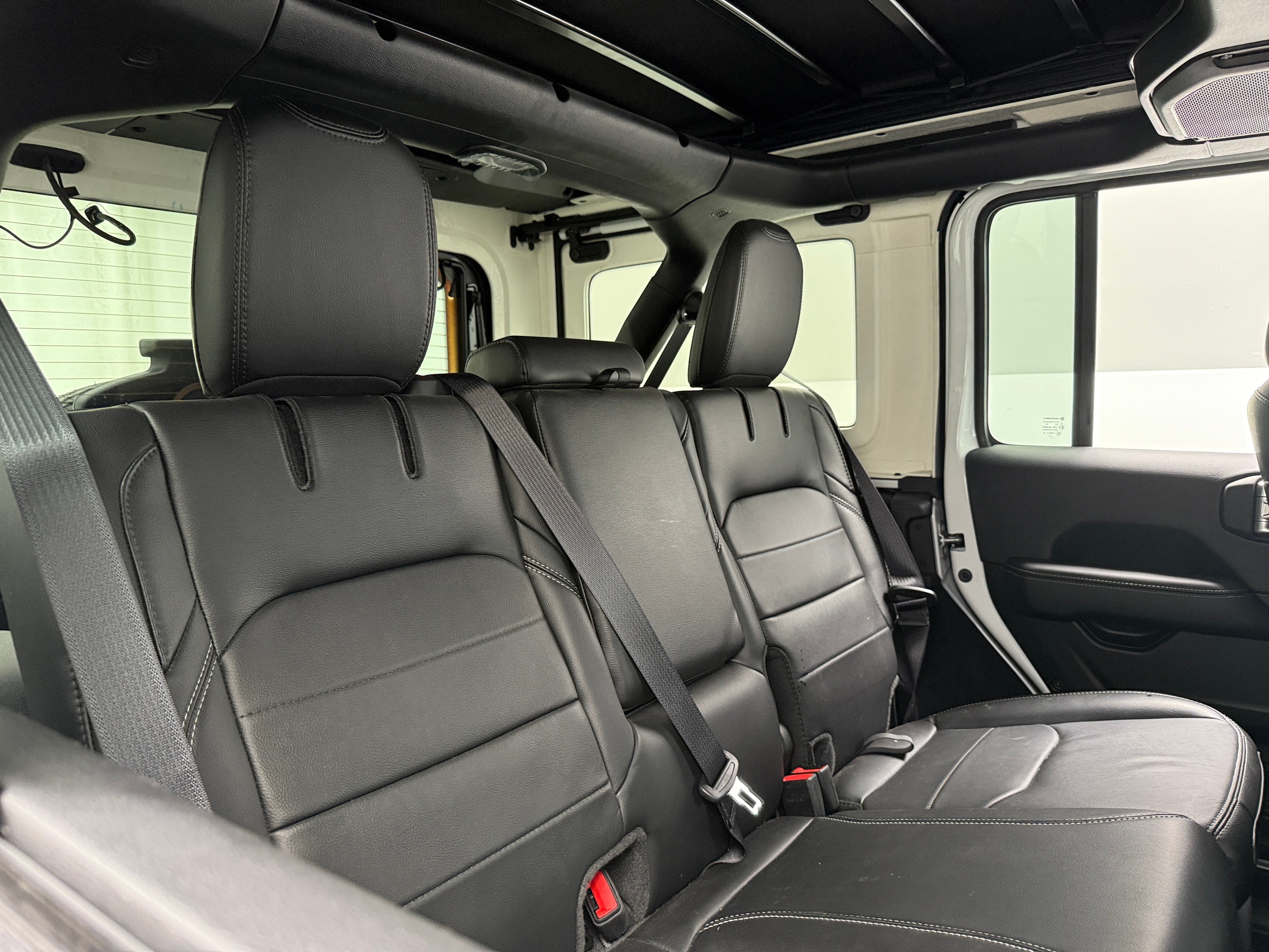 2022 Jeep Wrangler Unlimited Sahara 4xe 5