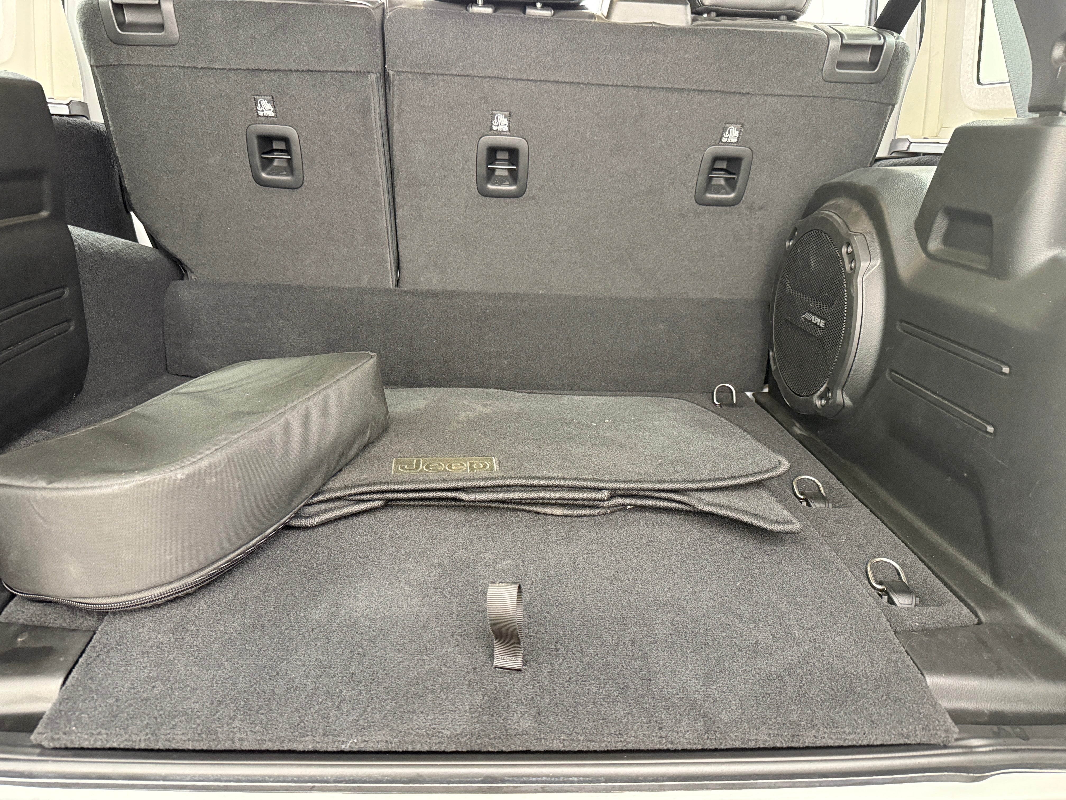 2022 Jeep Wrangler Unlimited Sahara 4xe 6