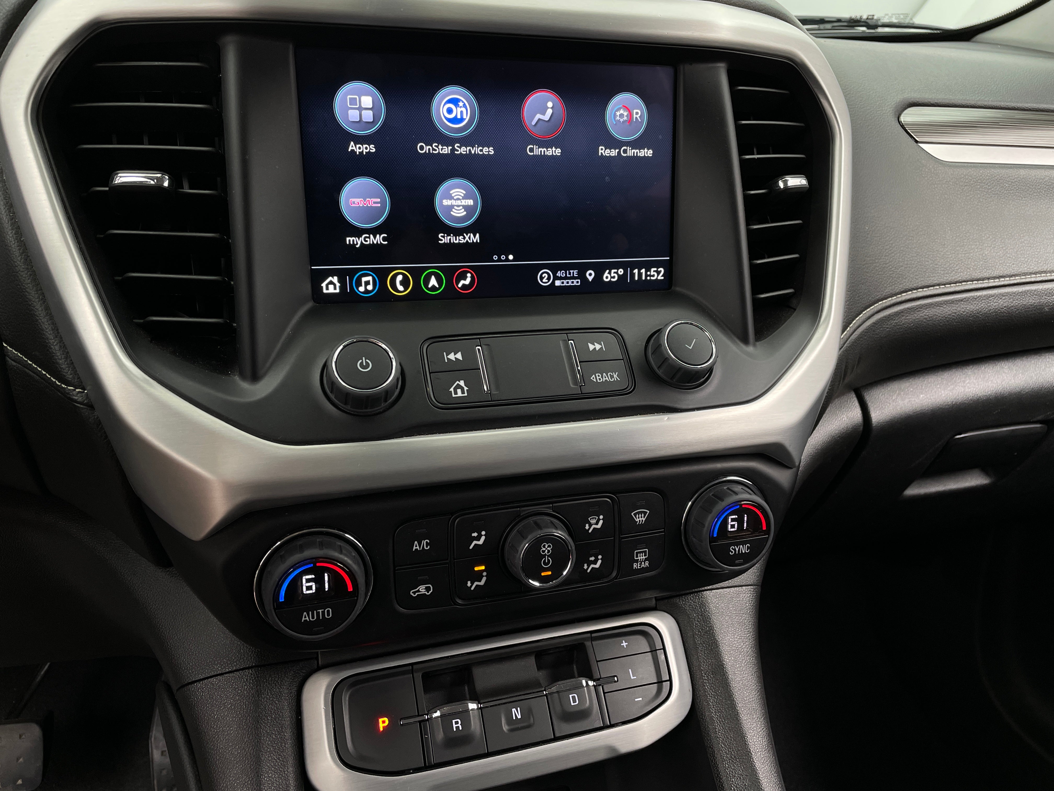2023 GMC Acadia SLT 3