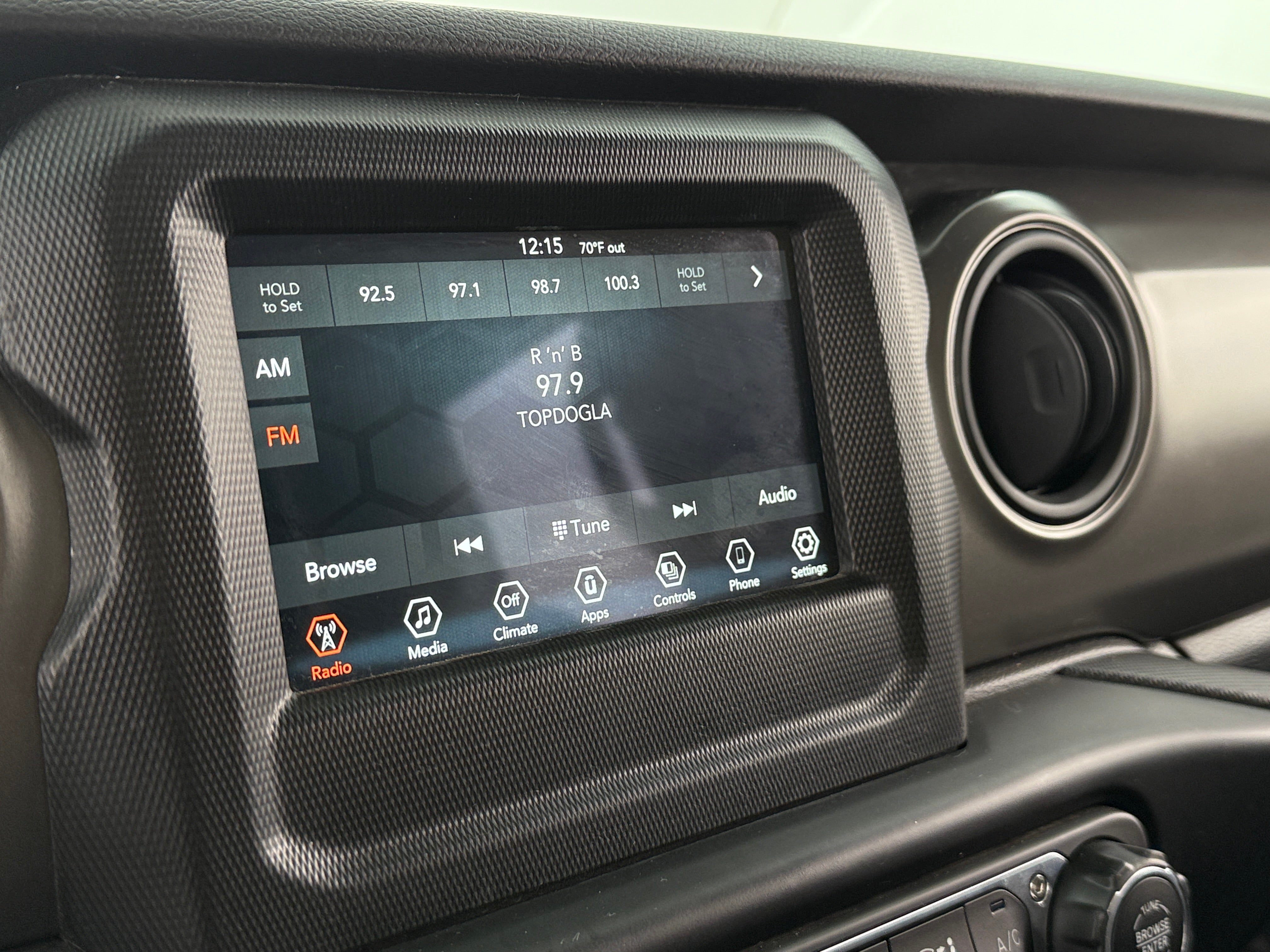 2022 Jeep Gladiator Willys 4