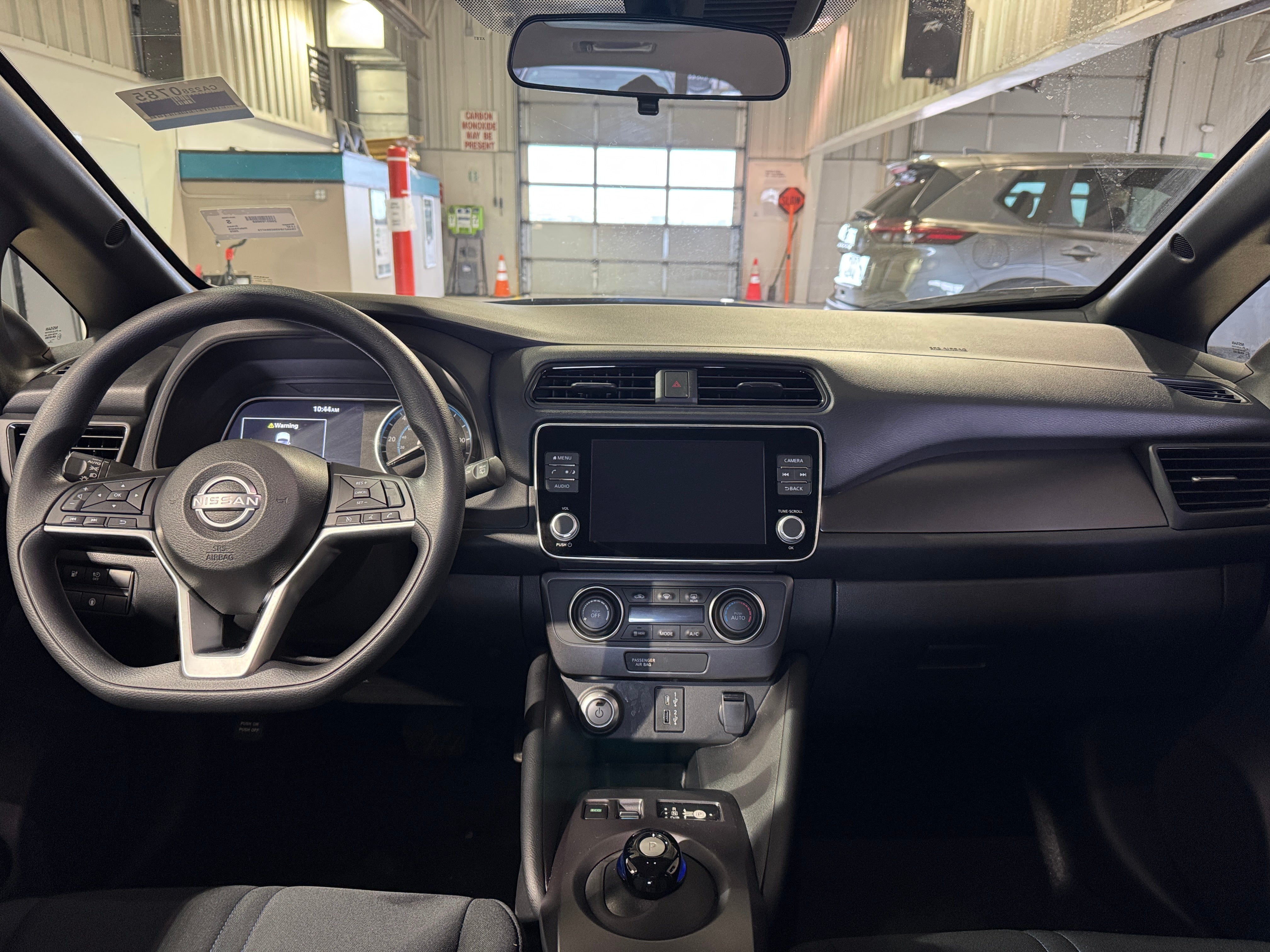 2025 Nissan Leaf S 3