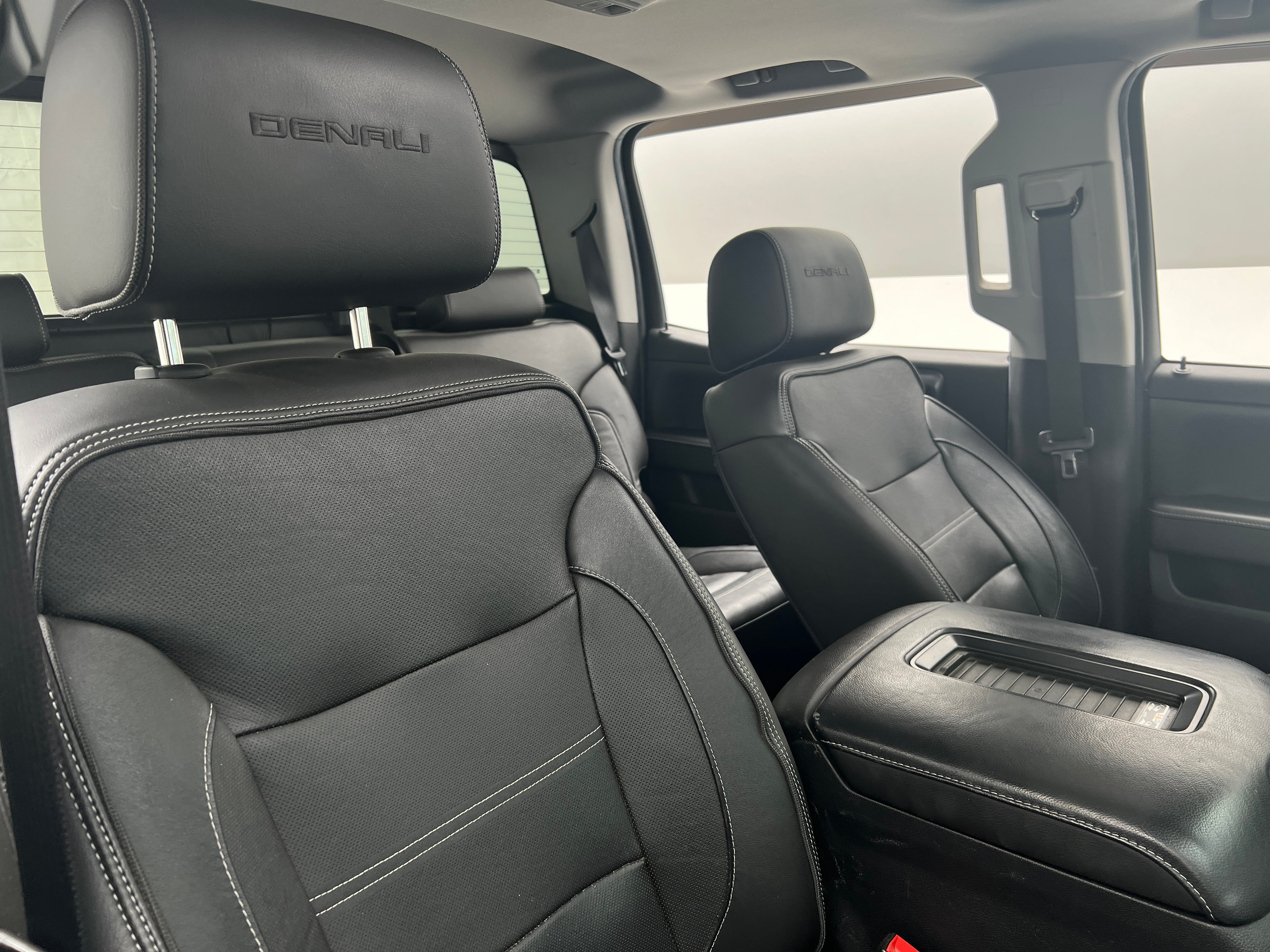 2018 GMC Sierra 1500 Denali 2