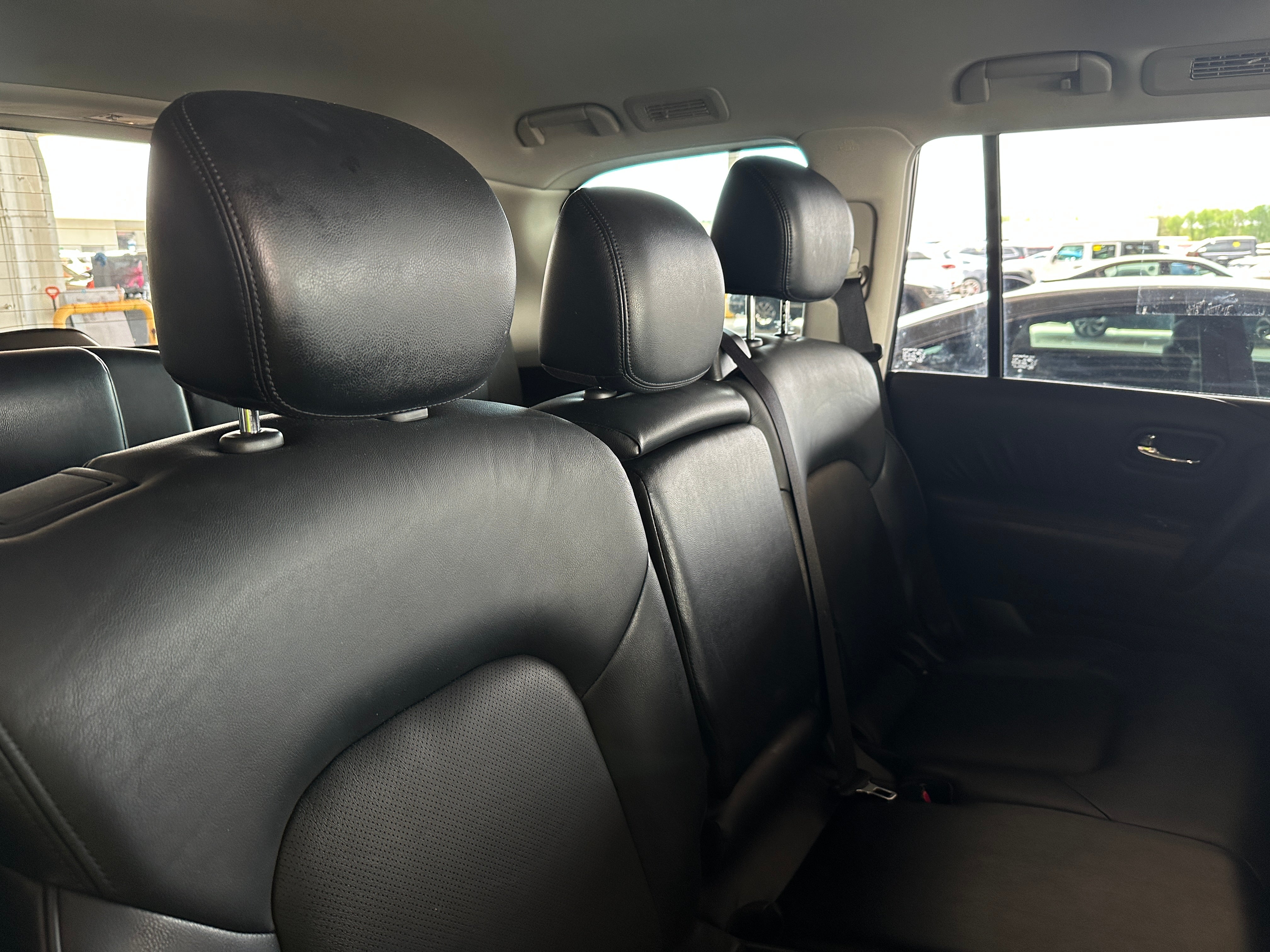 2023 Nissan Armada SL 5