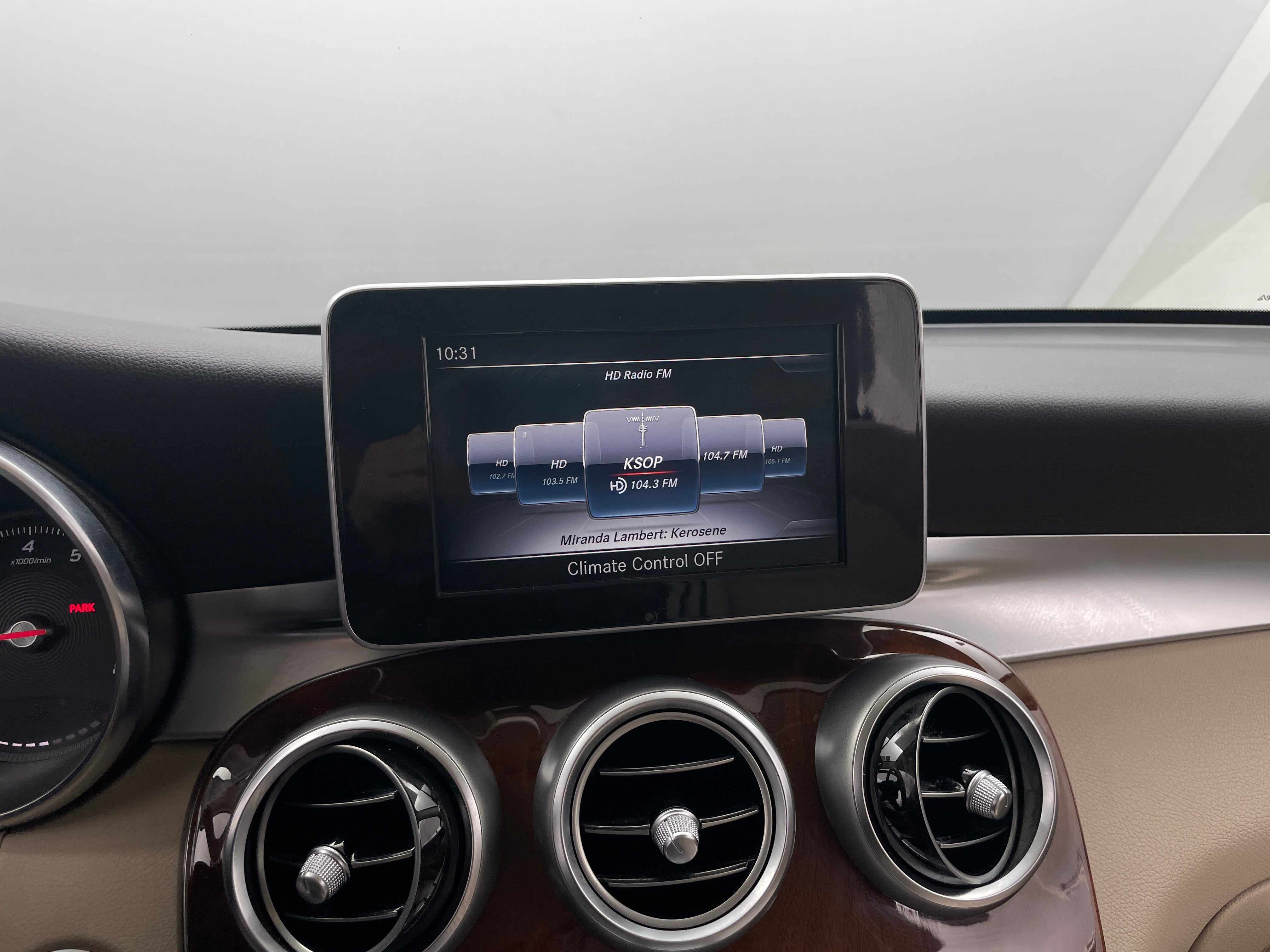2018 Mercedes-Benz GLC 300 3