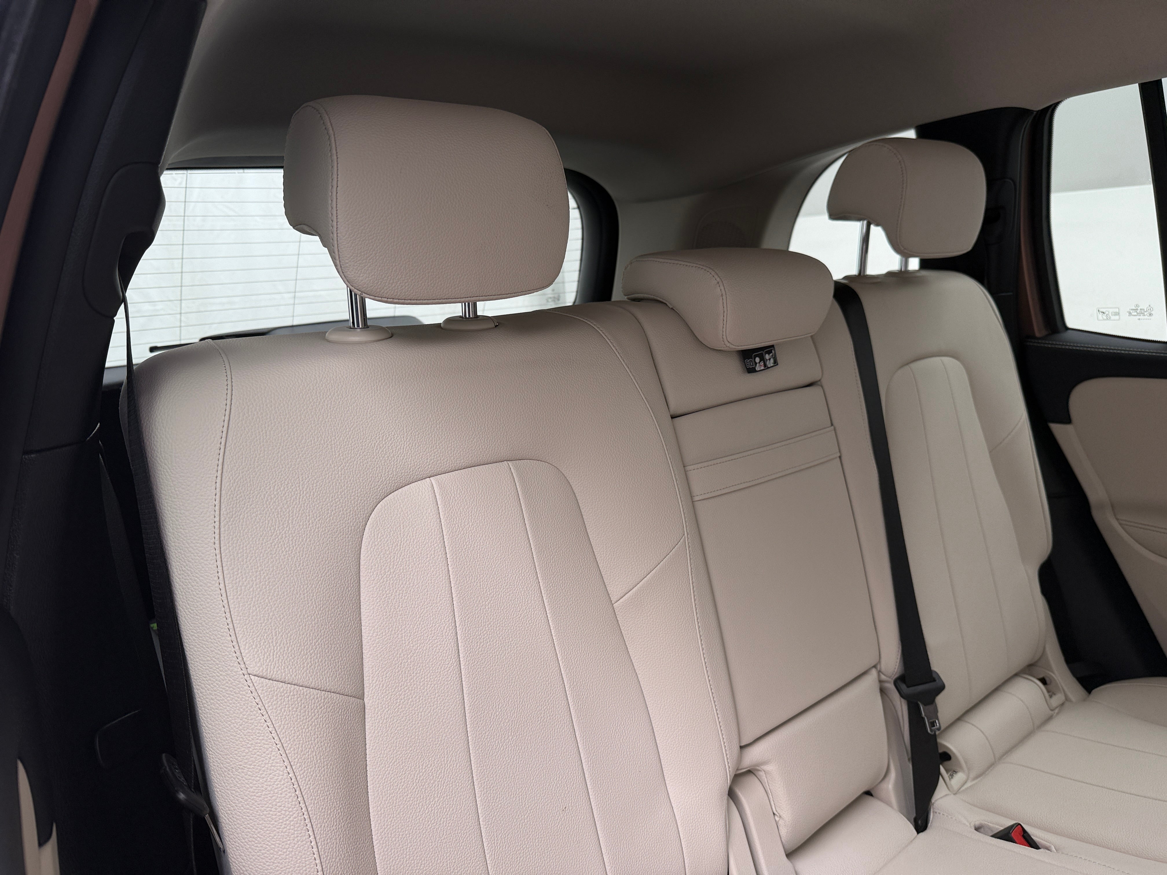 2022 Mercedes-Benz GLB 250 5