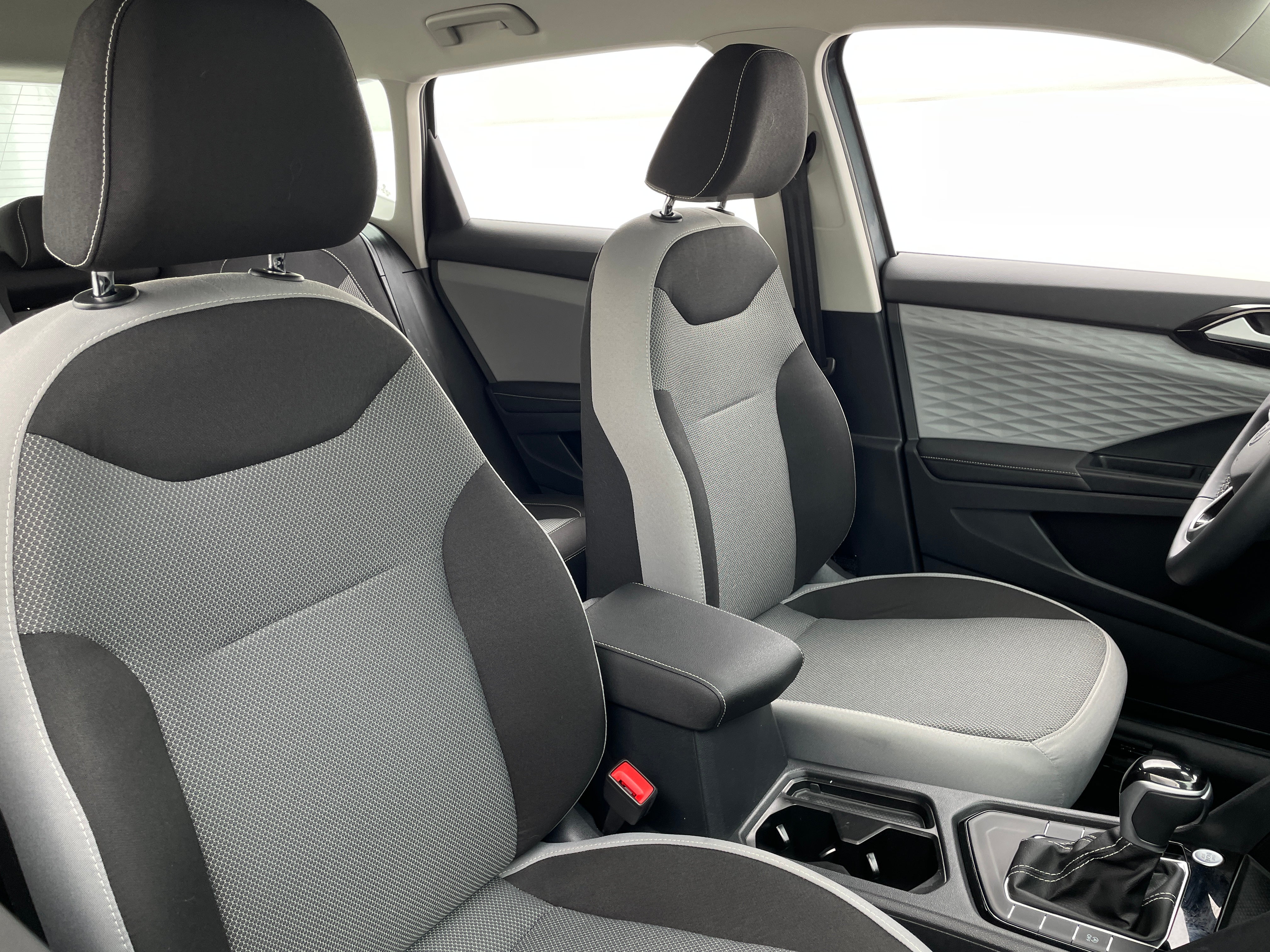 2024 Volkswagen Taos S 2