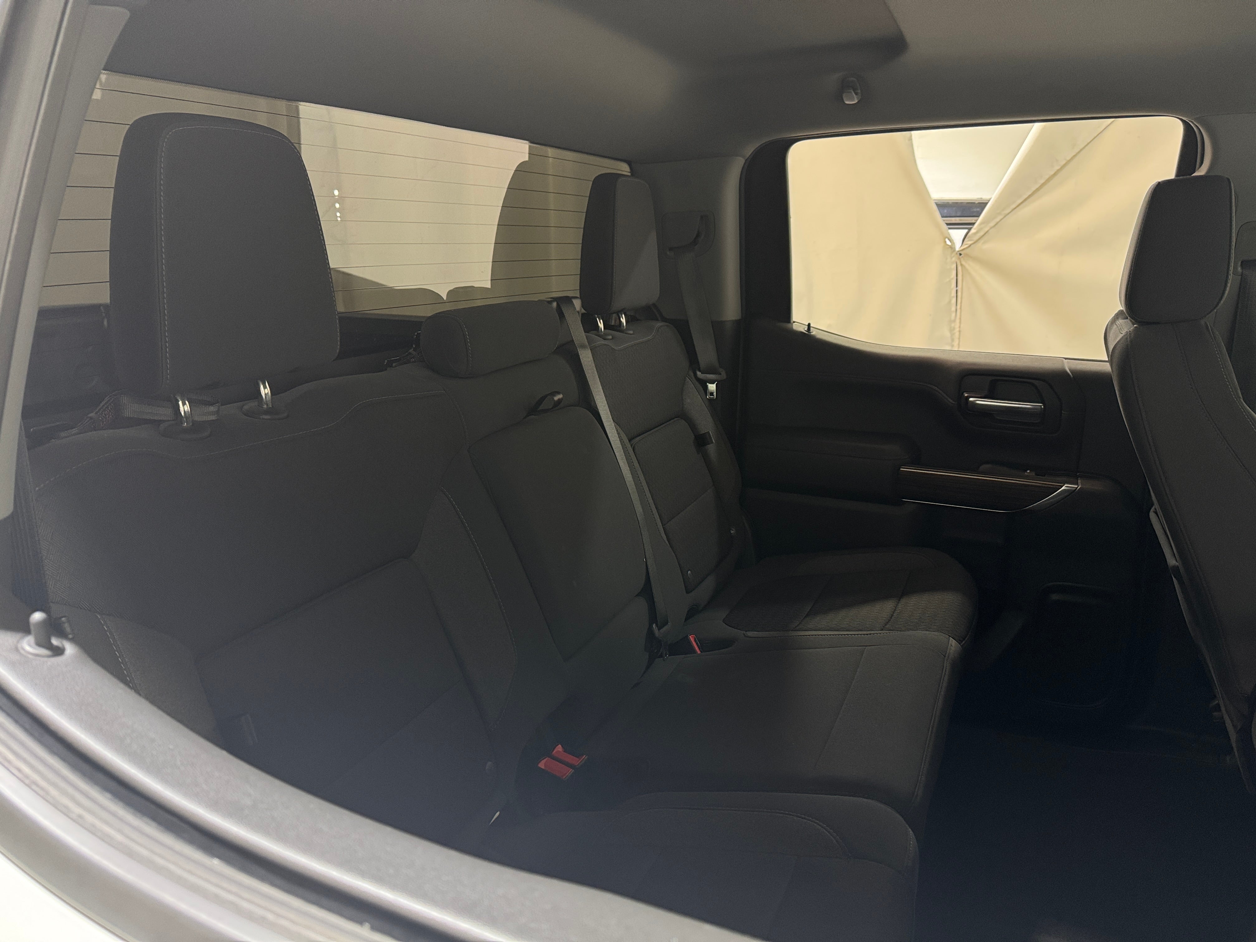 2020 Chevrolet Silverado 1500 RST 6