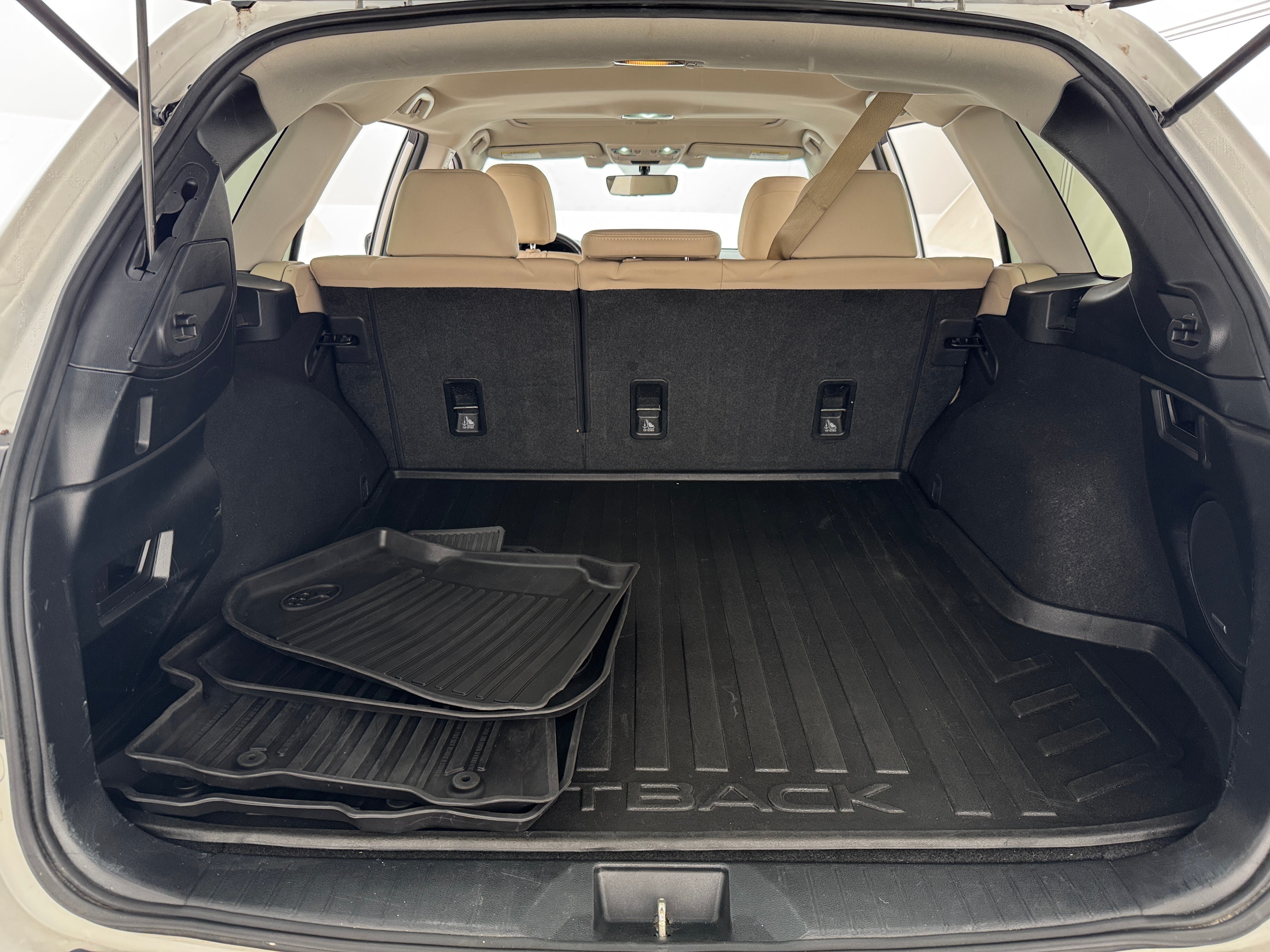 2019 Subaru Outback 3.6R Limited 6