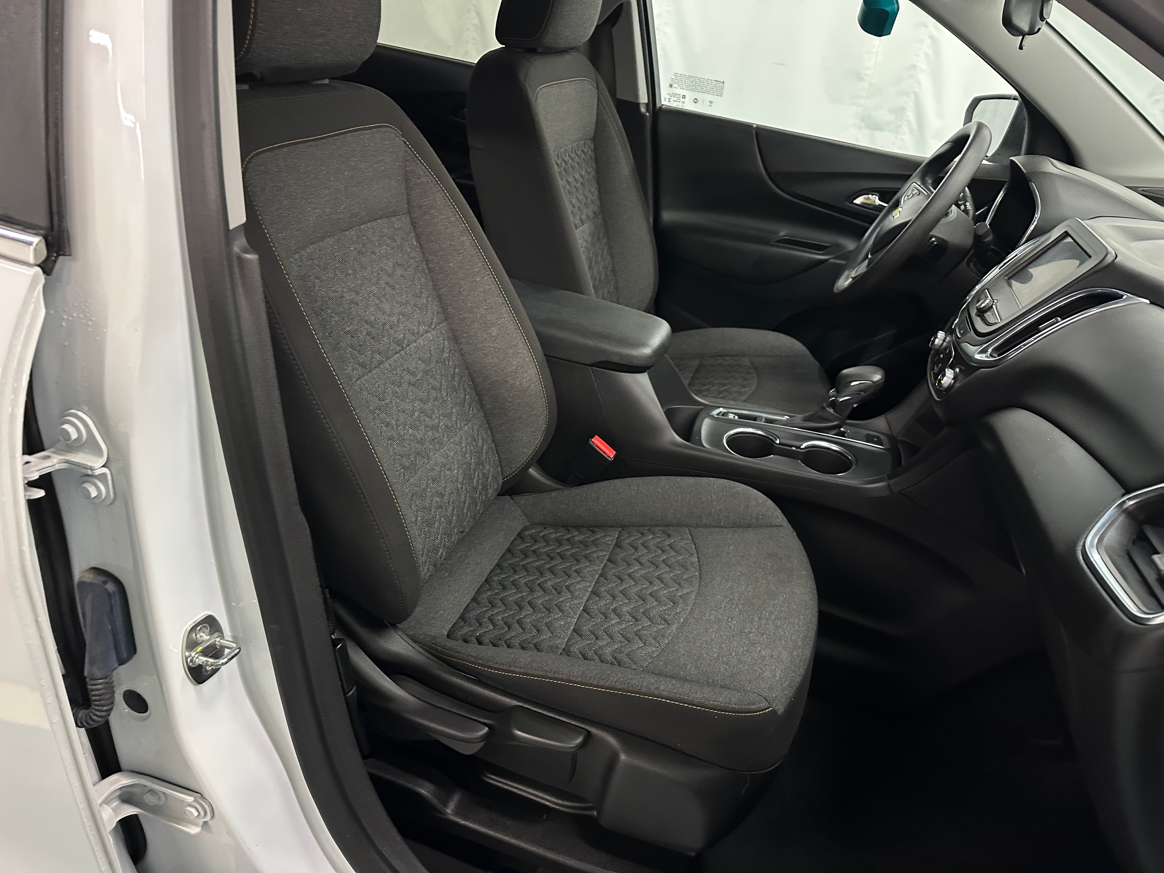 2023 Chevrolet Equinox LT 2