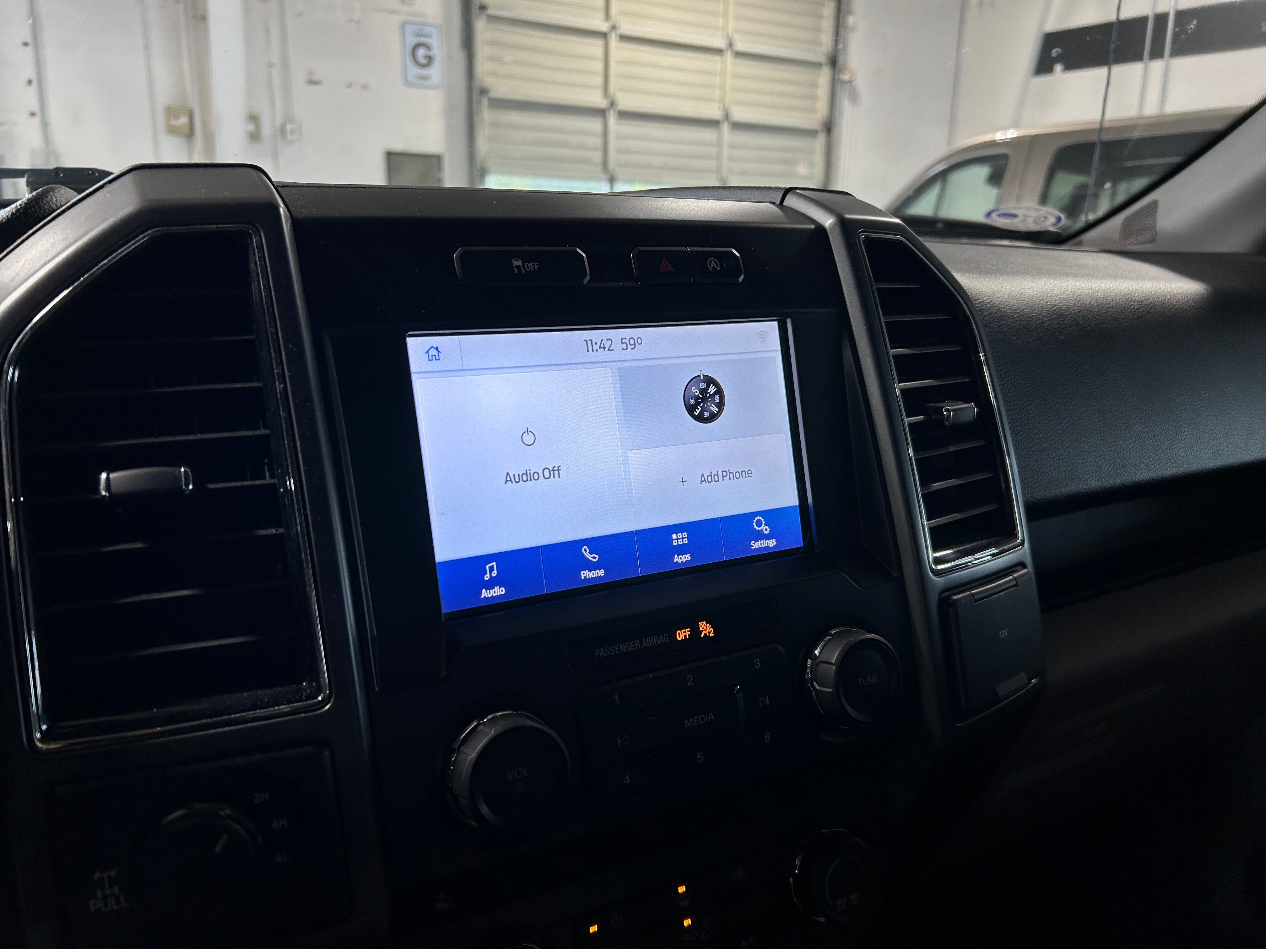2020 Ford Econoline E-150 4