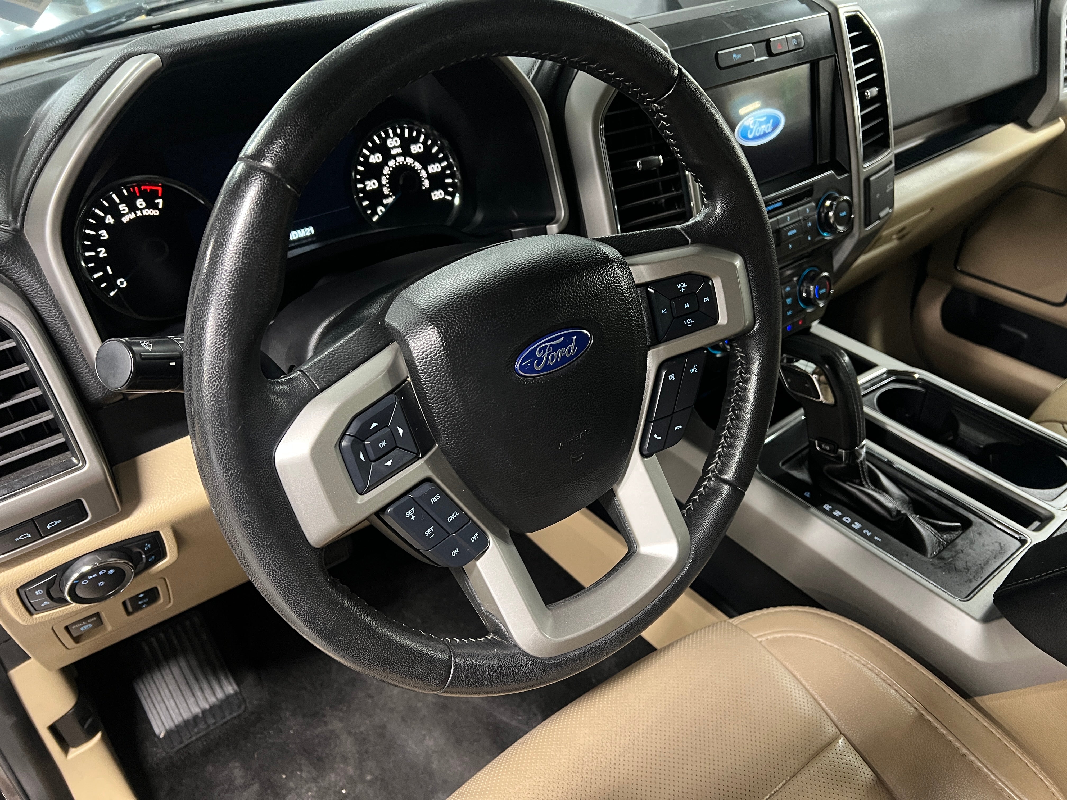 2017 Ford Econoline E-150 4