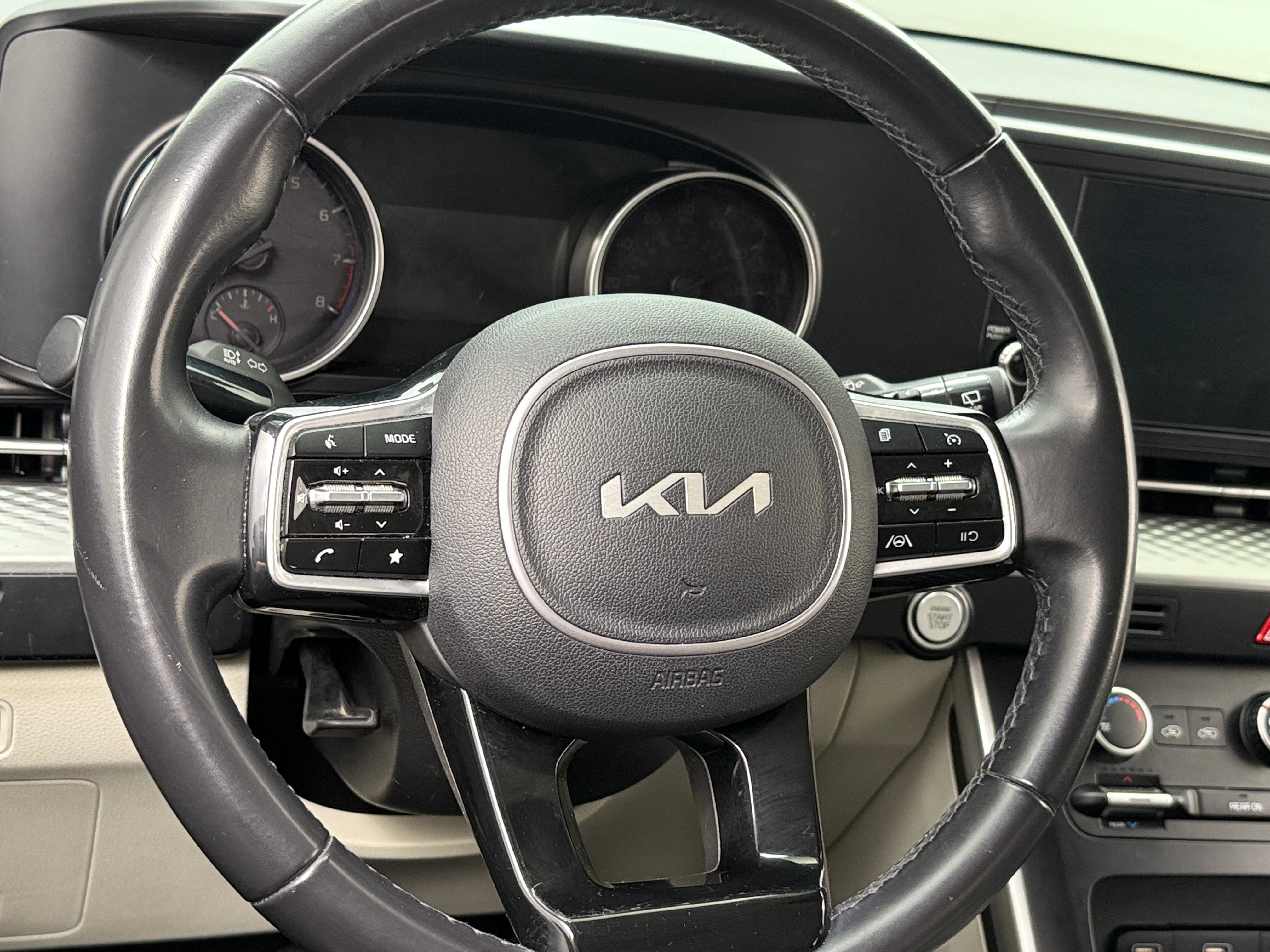2022 Kia Carnival LX 5