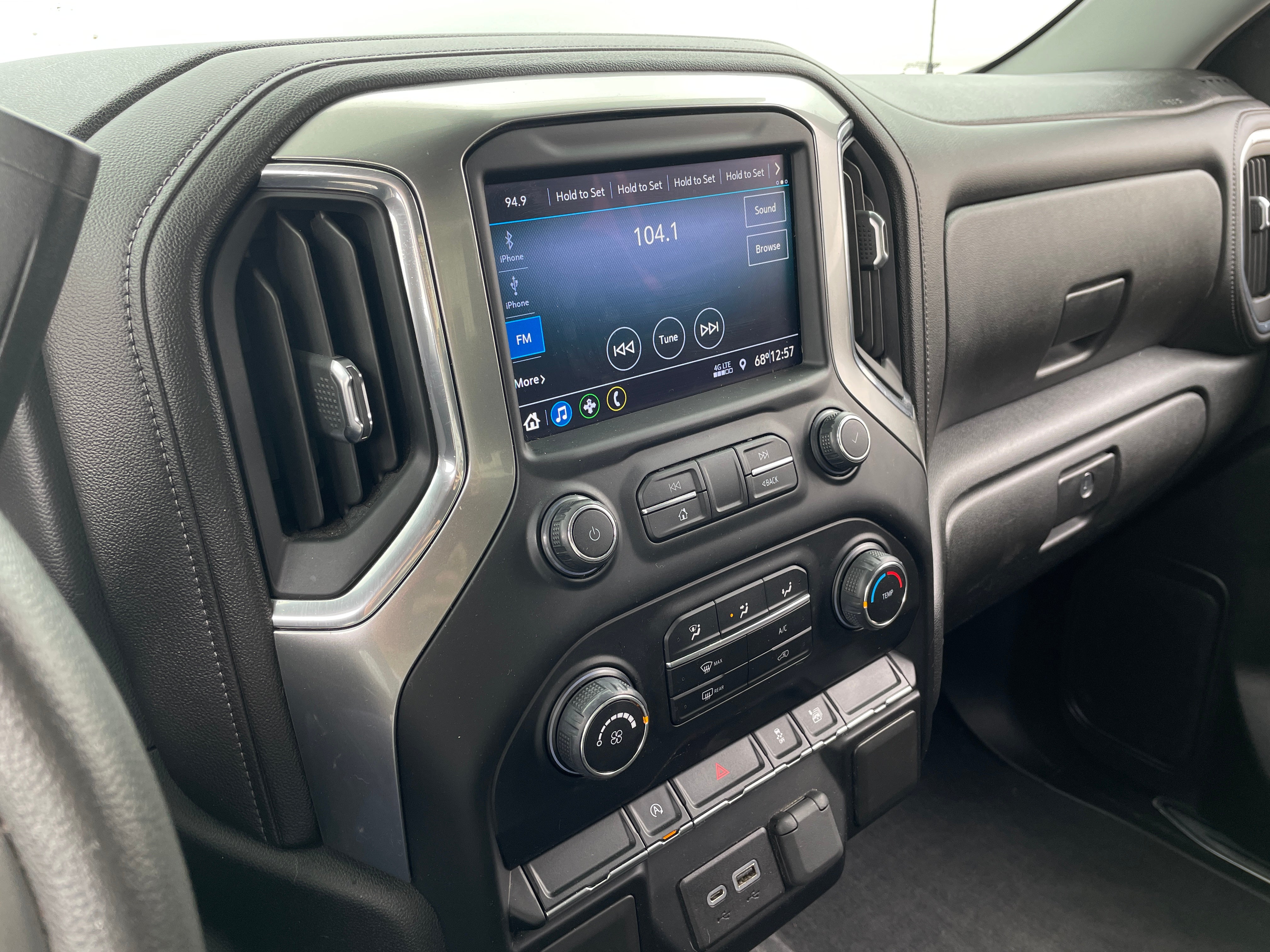 2020 Chevrolet Silverado 1500 LT 4