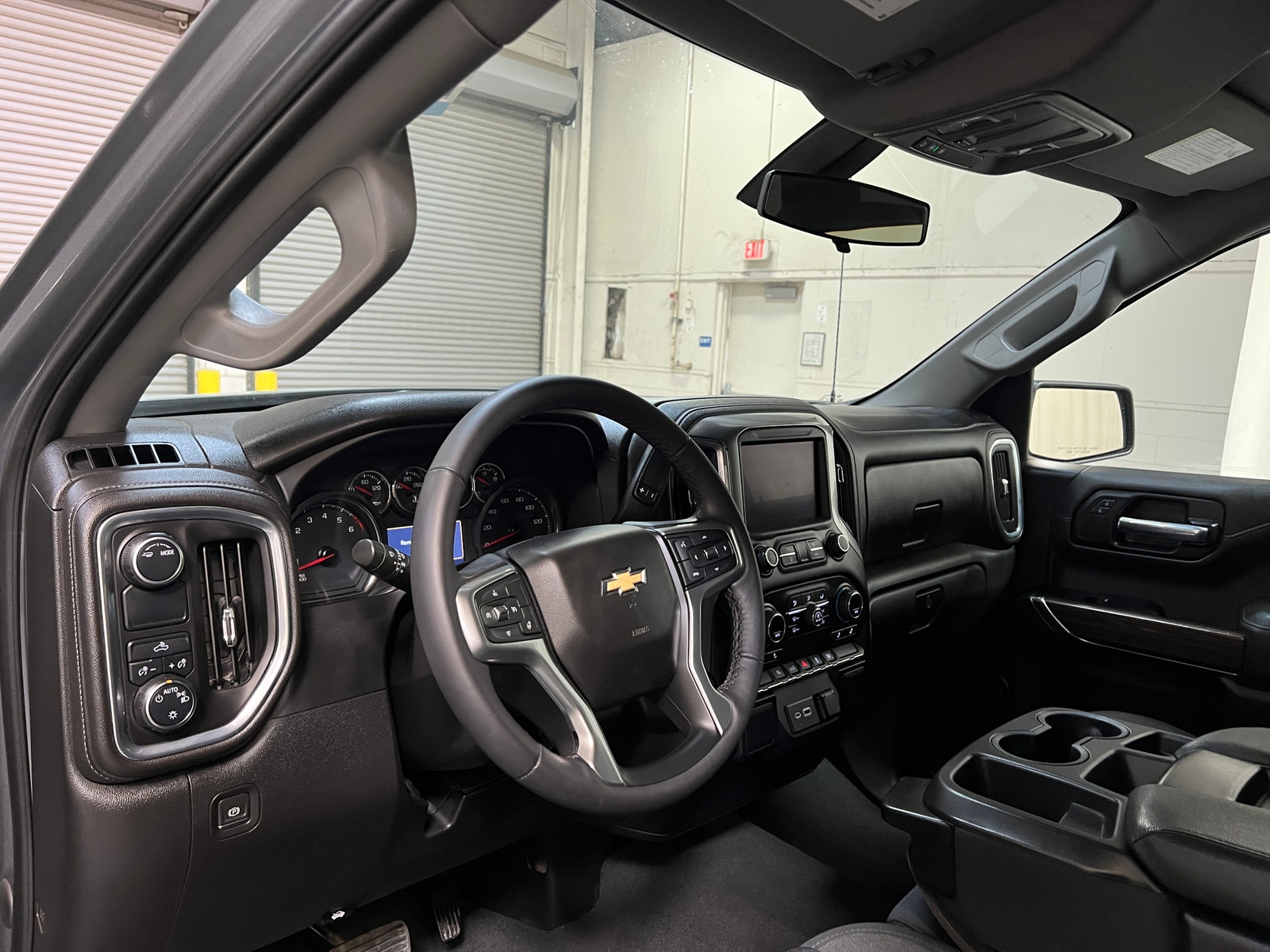 Thumbnail: 2022 Chevrolet Silverado 1500 - 3