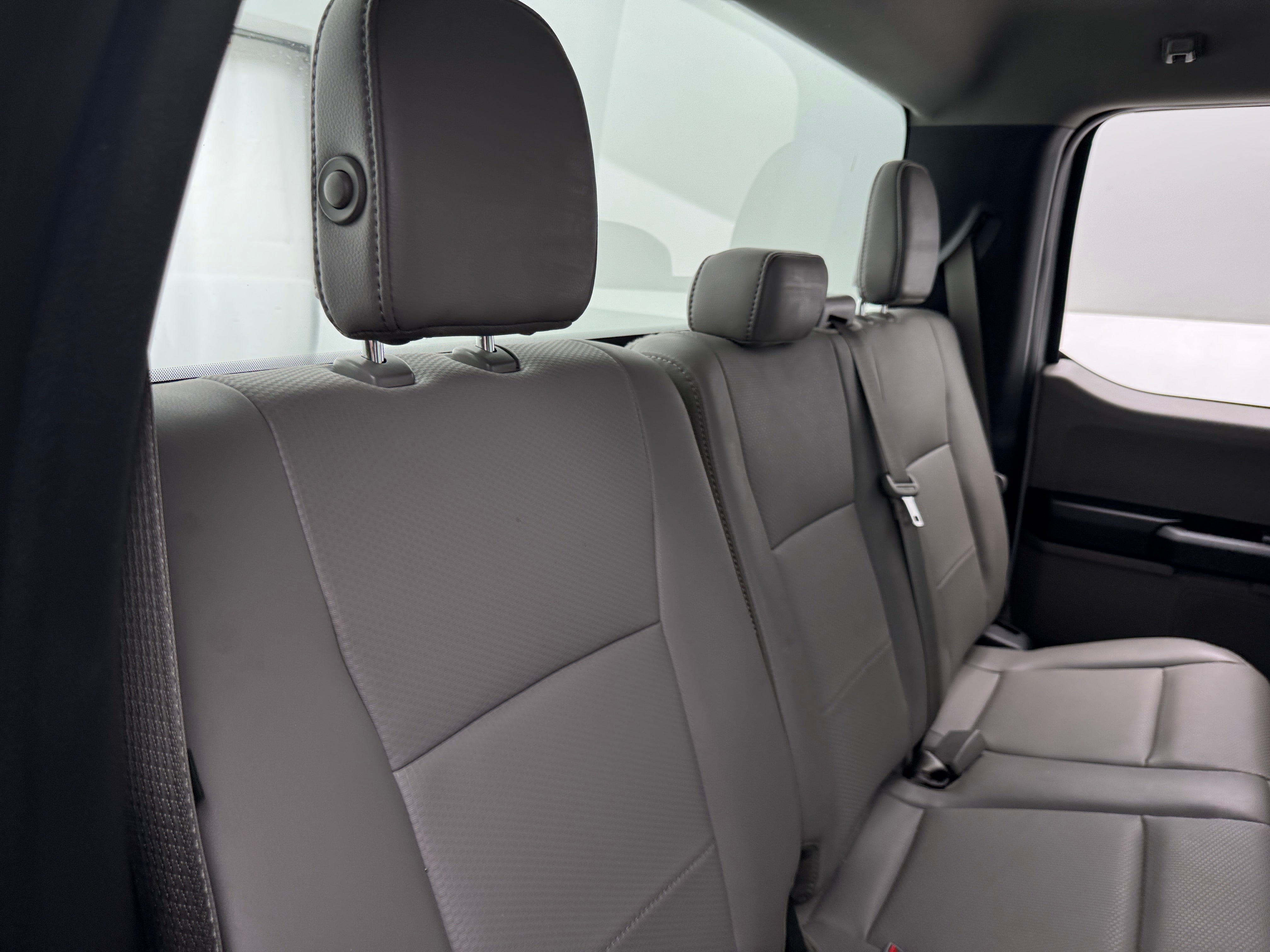 2019 Ford Econoline E-150 5
