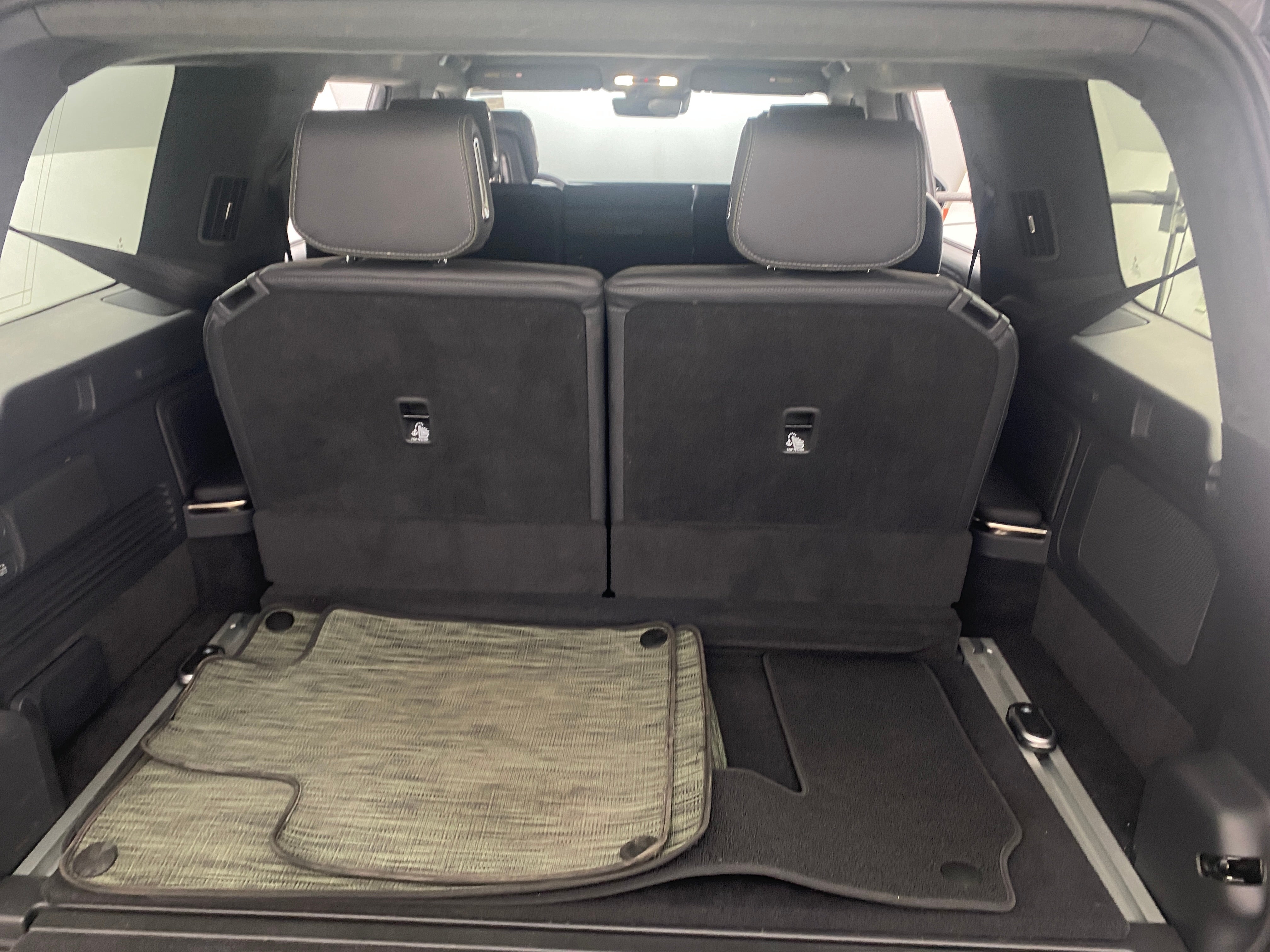 2022 Rivian R1S Launch Edition 6
