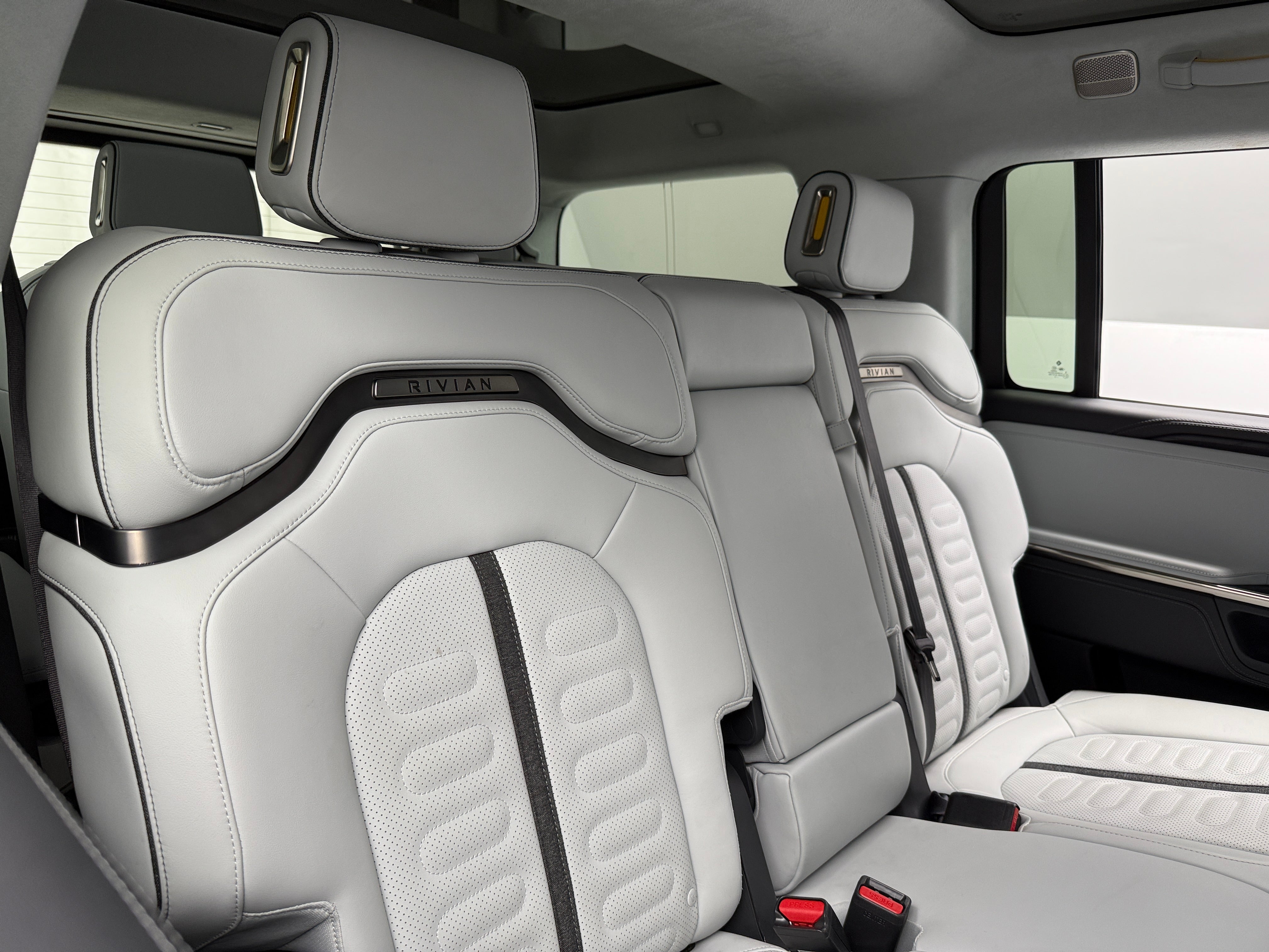 2023 Rivian R1S Adventure 5