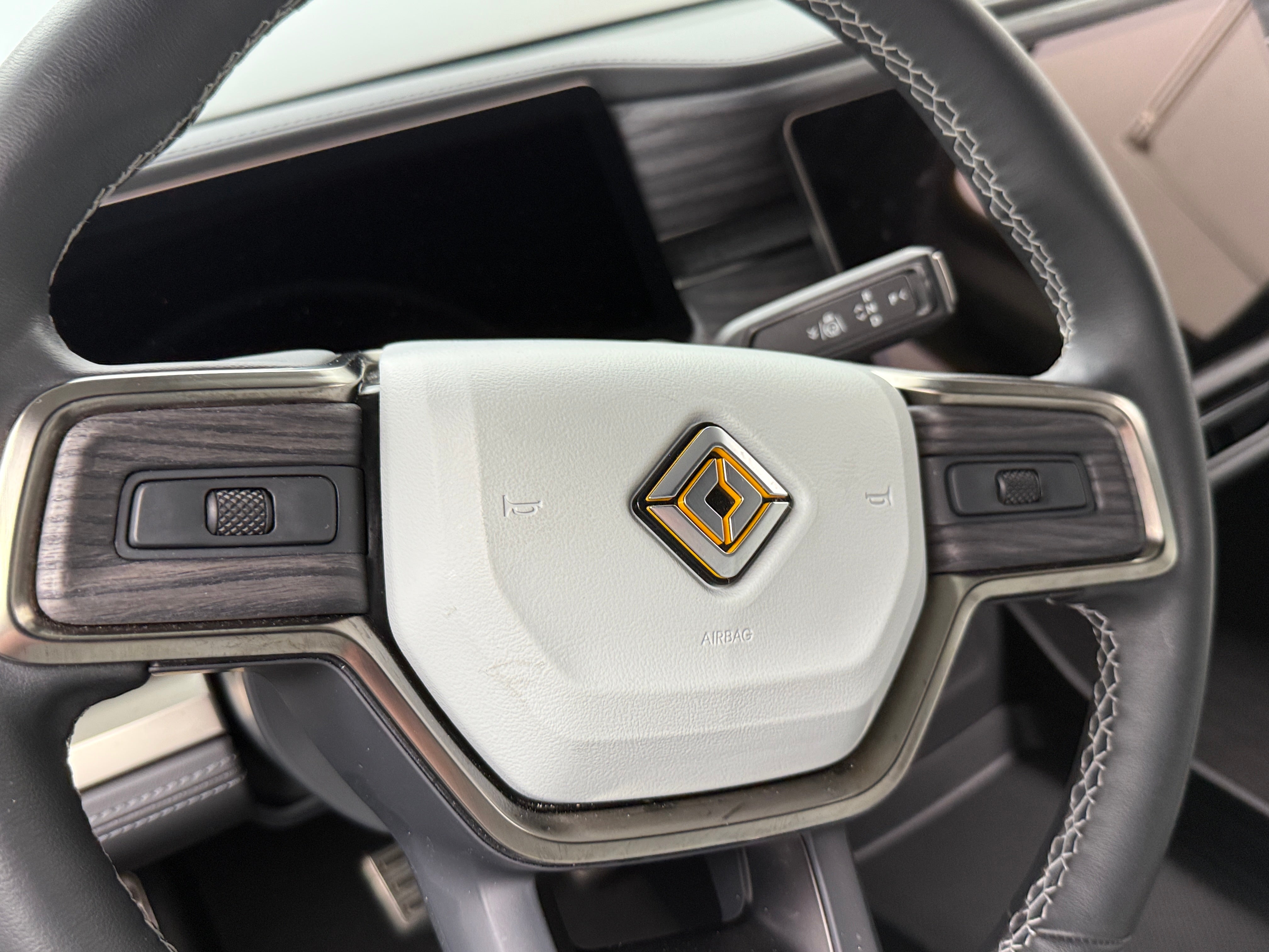 2023 Rivian R1S Adventure 4